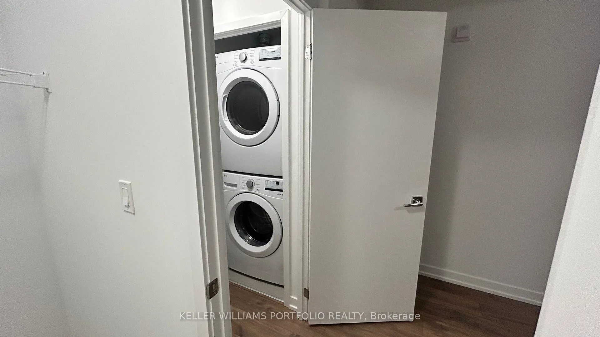 Photo 27 of Unit 9, 35 Birchcliff Avenue, Scarborough, Birchcliffe-Cliffside — HOMEH
