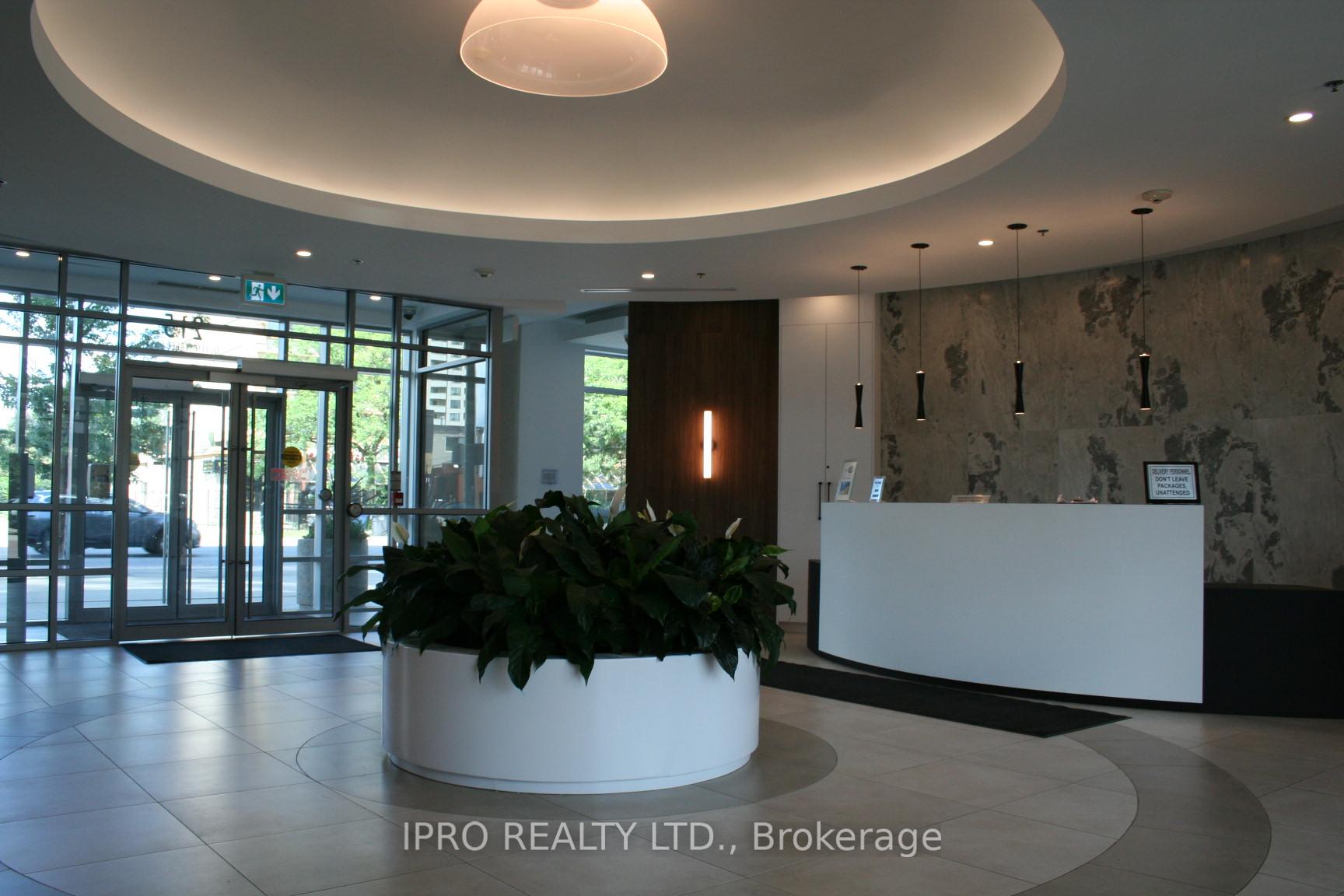 Photo 4 of Unit 1805, 215 Queen Street E, Brampton, Queen Street Corridor — HOMEH