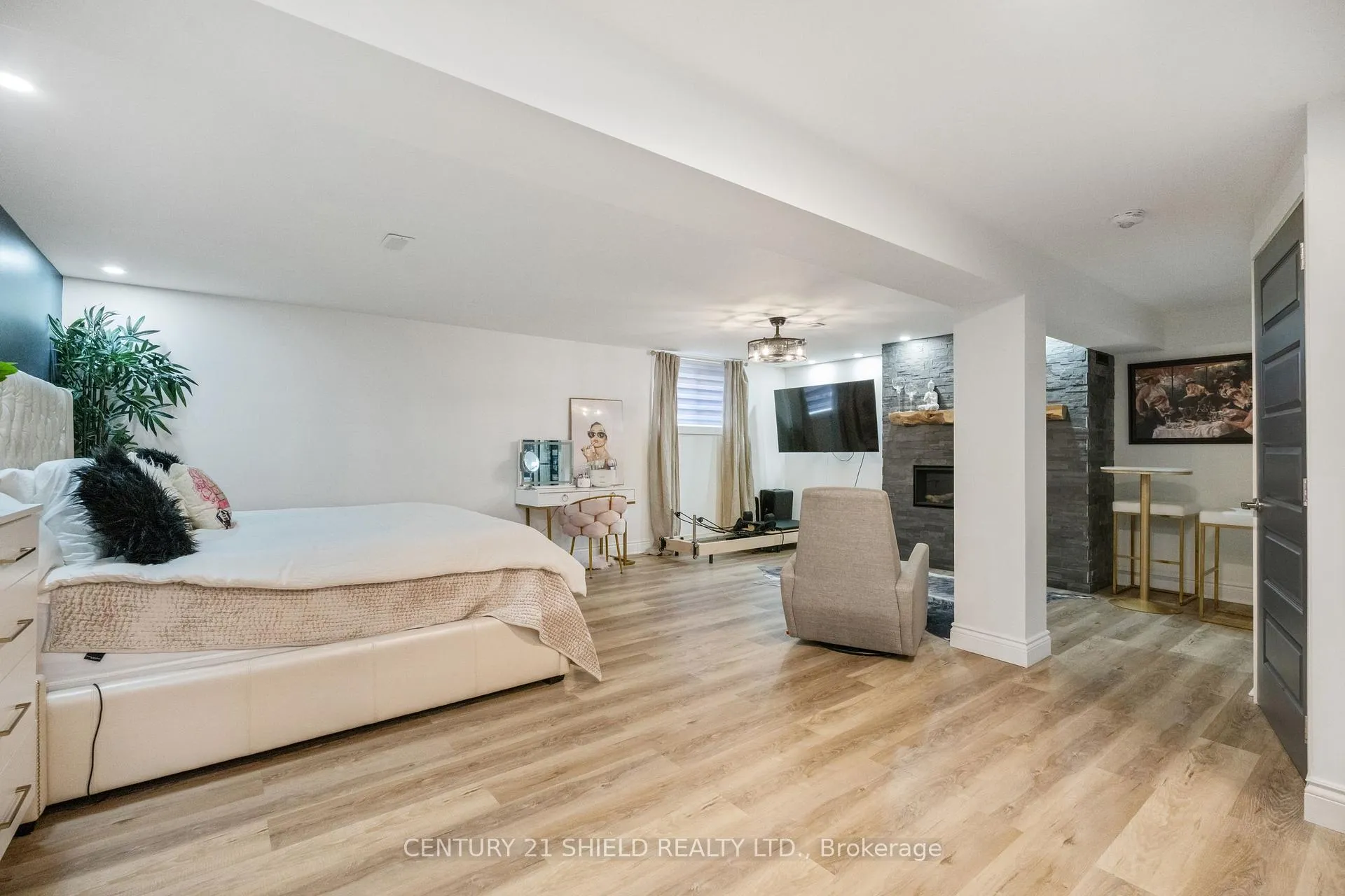 Photo 40 of 274 East Ridge Drive, Cornwall — HOMEH