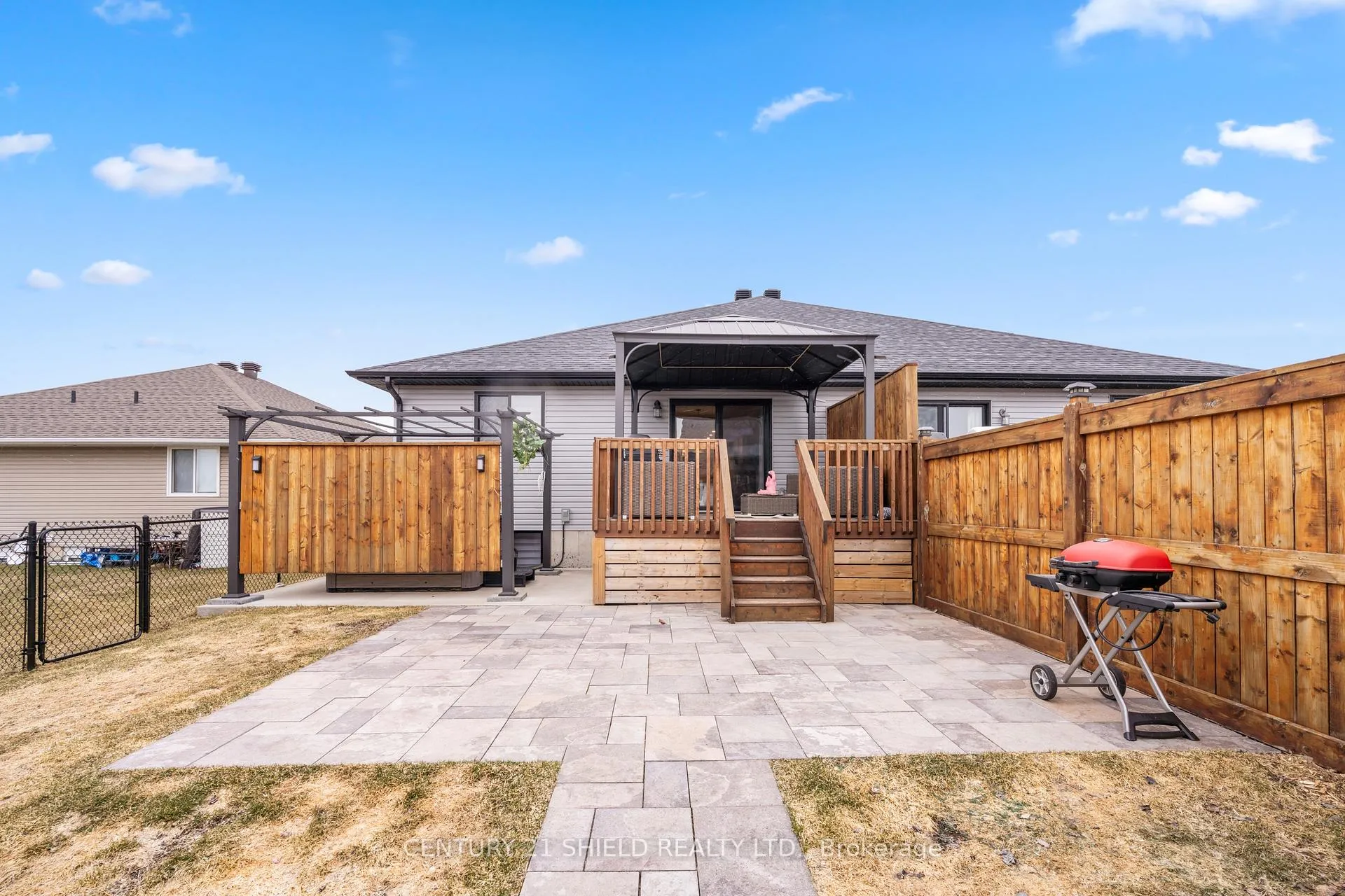 Photo 50 of 274 East Ridge Drive, Cornwall — HOMEH