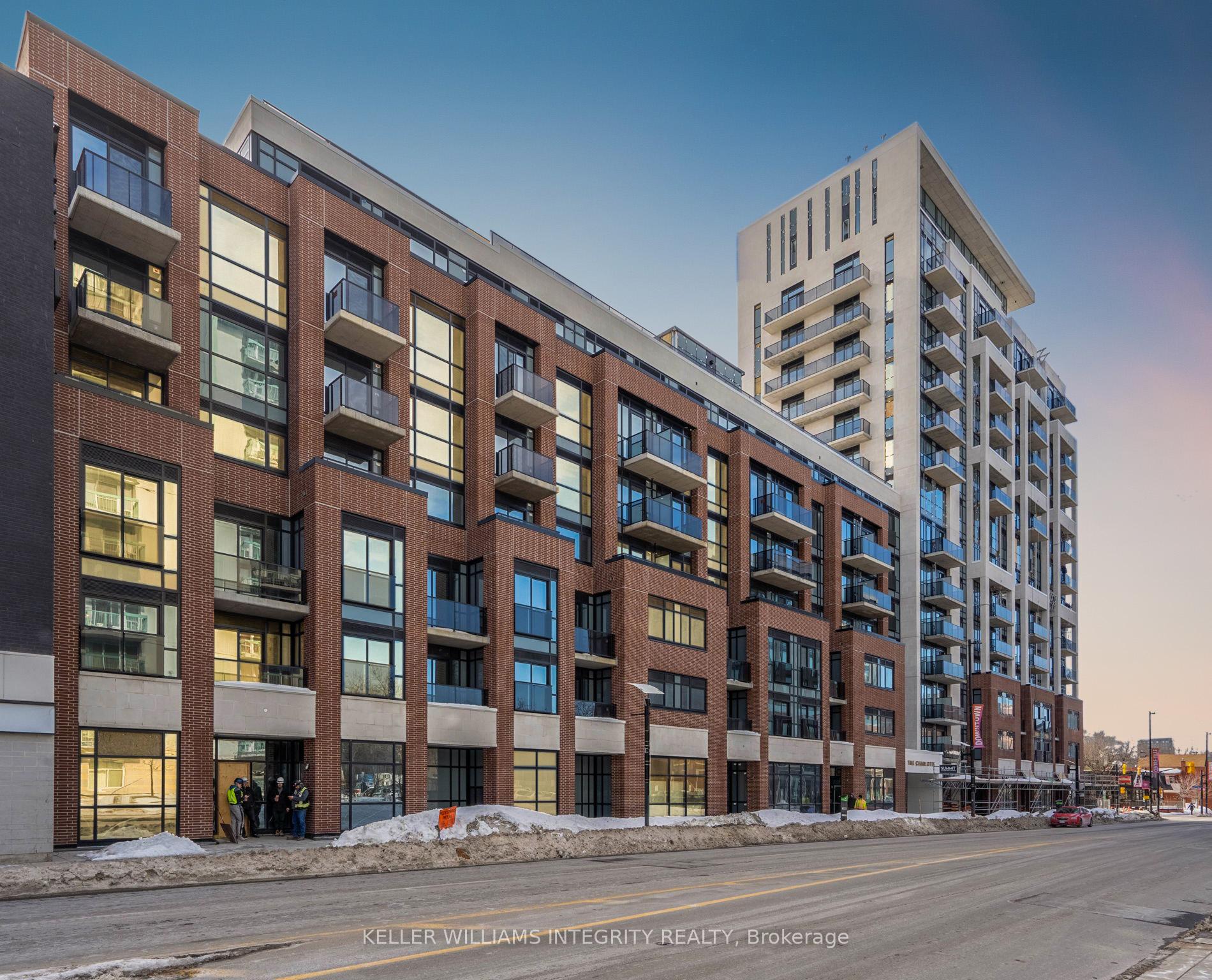 Front of Unit 716, 560 Rideau Street
