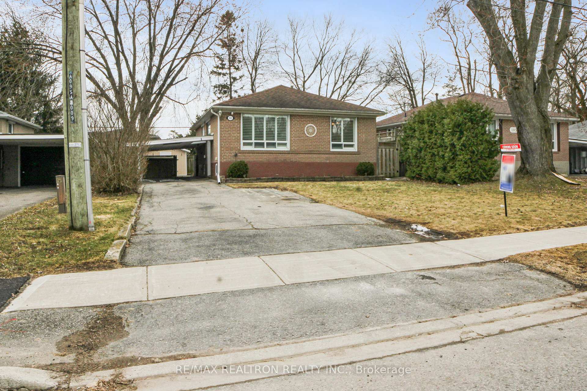 Photo 2 of 103 Aurora Heights Drive, Aurora, Aurora Heights — HOMEH