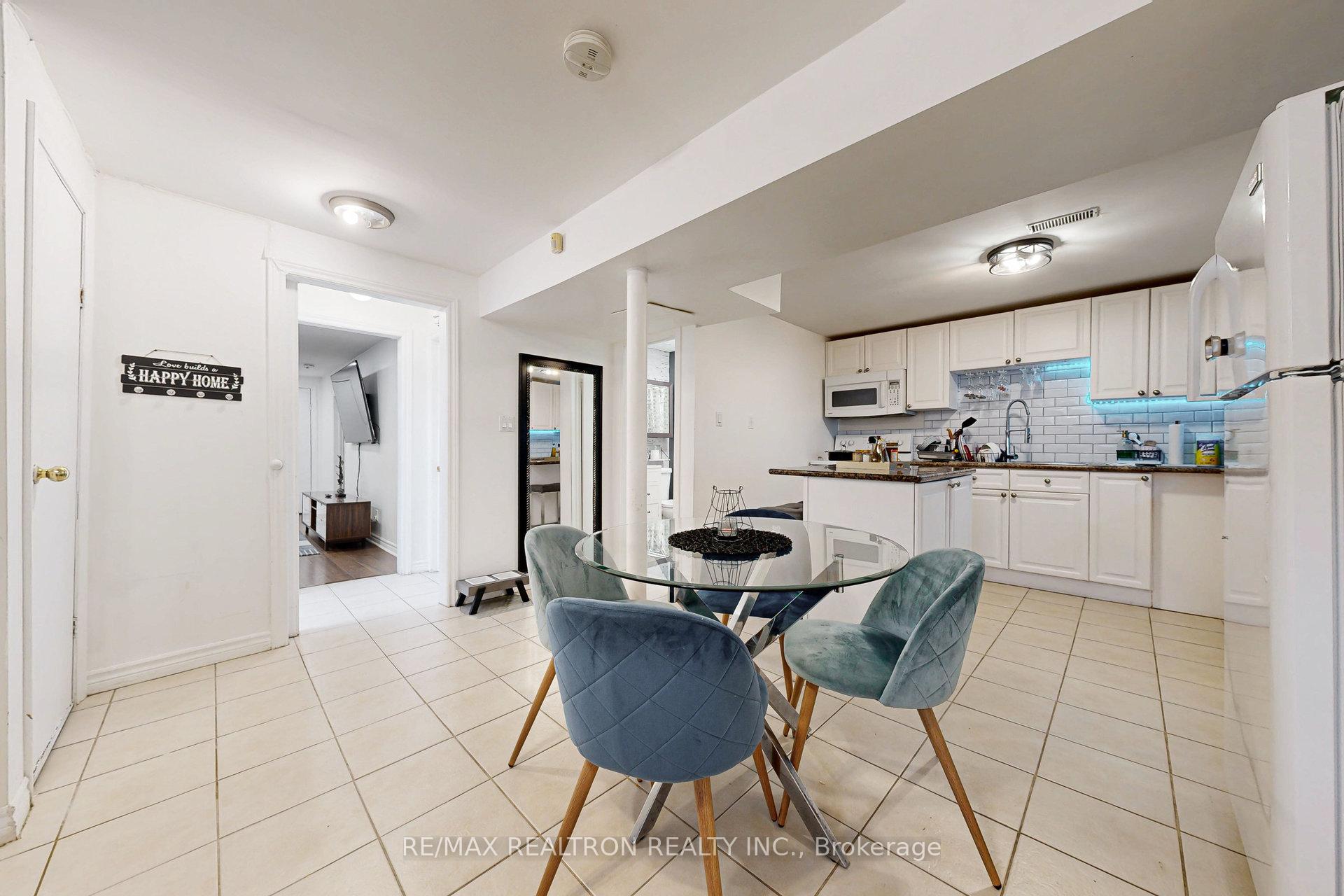 Photo 30 of 103 Aurora Heights Drive, Aurora, Aurora Heights — HOMEH