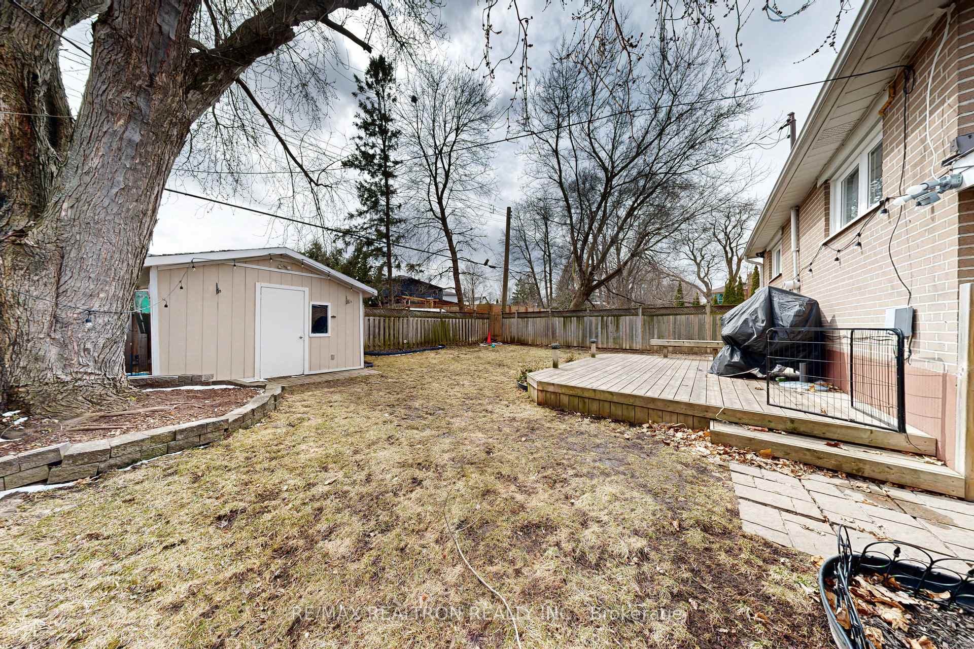 Photo 35 of 103 Aurora Heights Drive, Aurora, Aurora Heights — HOMEH