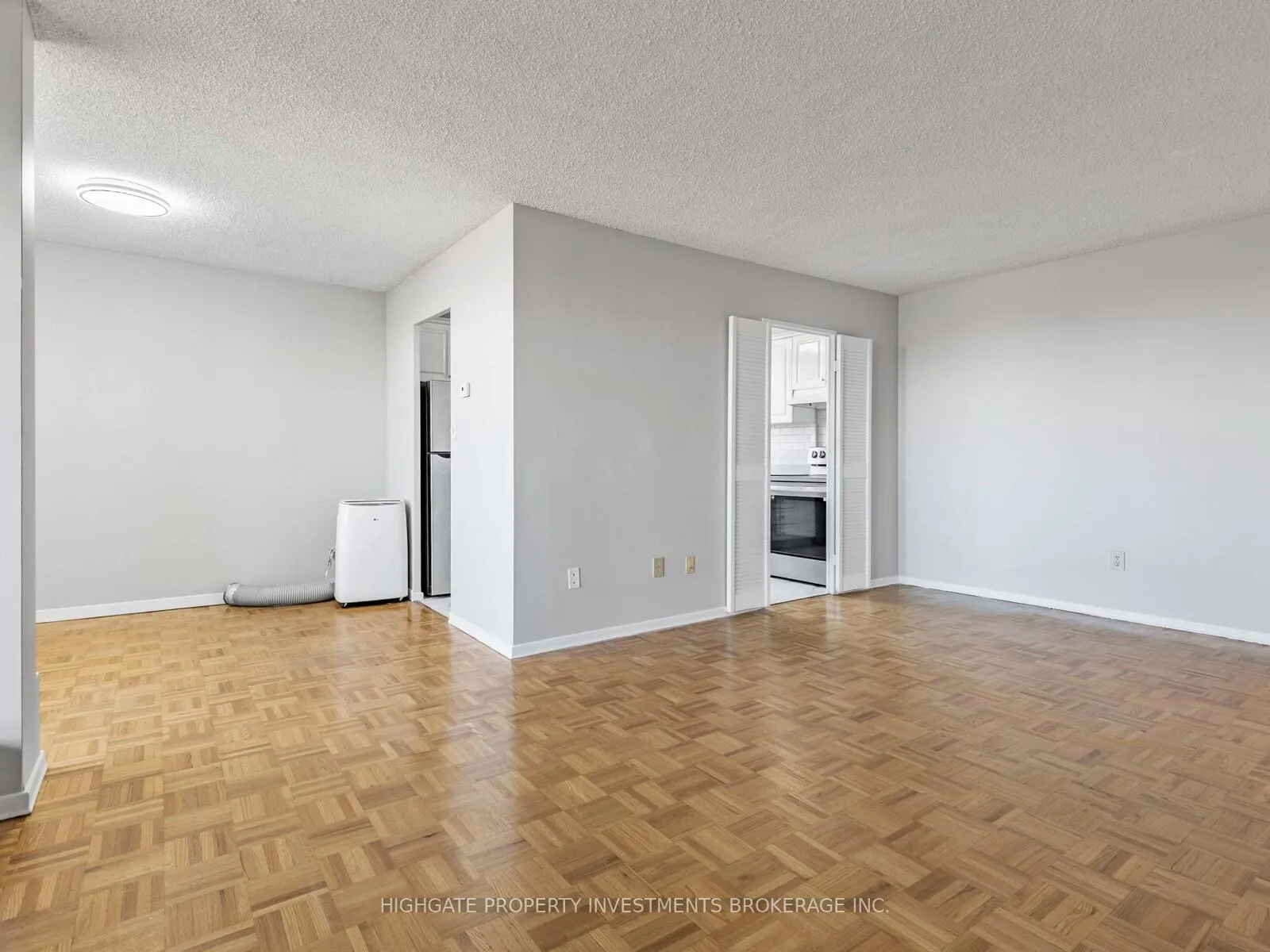 Photo 4 of Unit 1414, 60 Pavane Linkway Road, Toronto, Flemingdon Park — HOMEH