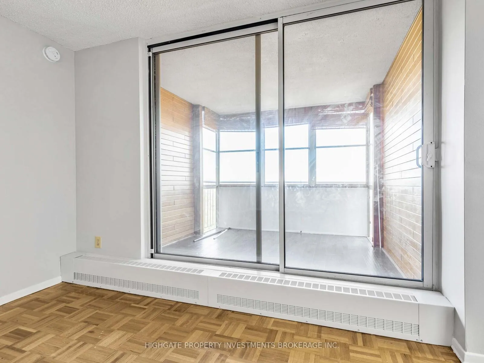 Photo 5 of Unit 1414, 60 Pavane Linkway Road, Toronto, Flemingdon Park — HOMEH