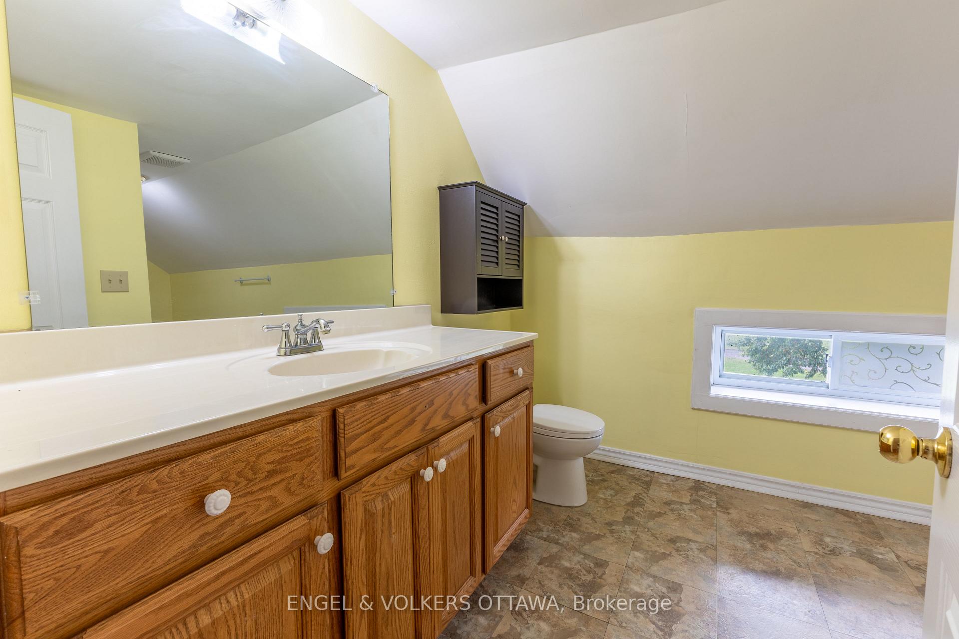 Photo 37 of 3012 County 21 Road, Edwardsburgh/Cardinal, Edwardsburgh/Cardinal Twp — HOMEH