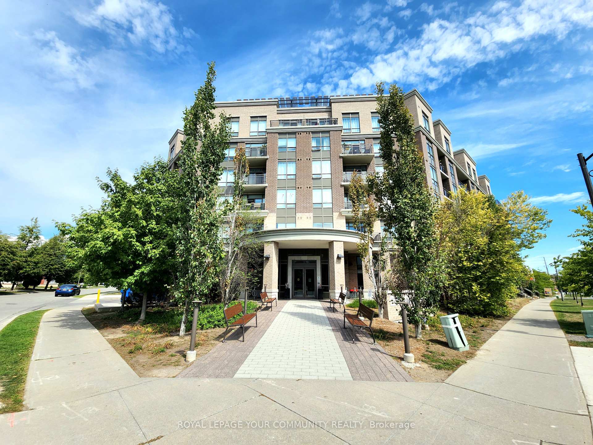 Photo 1 of Unit 619, 540 Bur Oak Avenue, Markham, Berczy — HOMEH