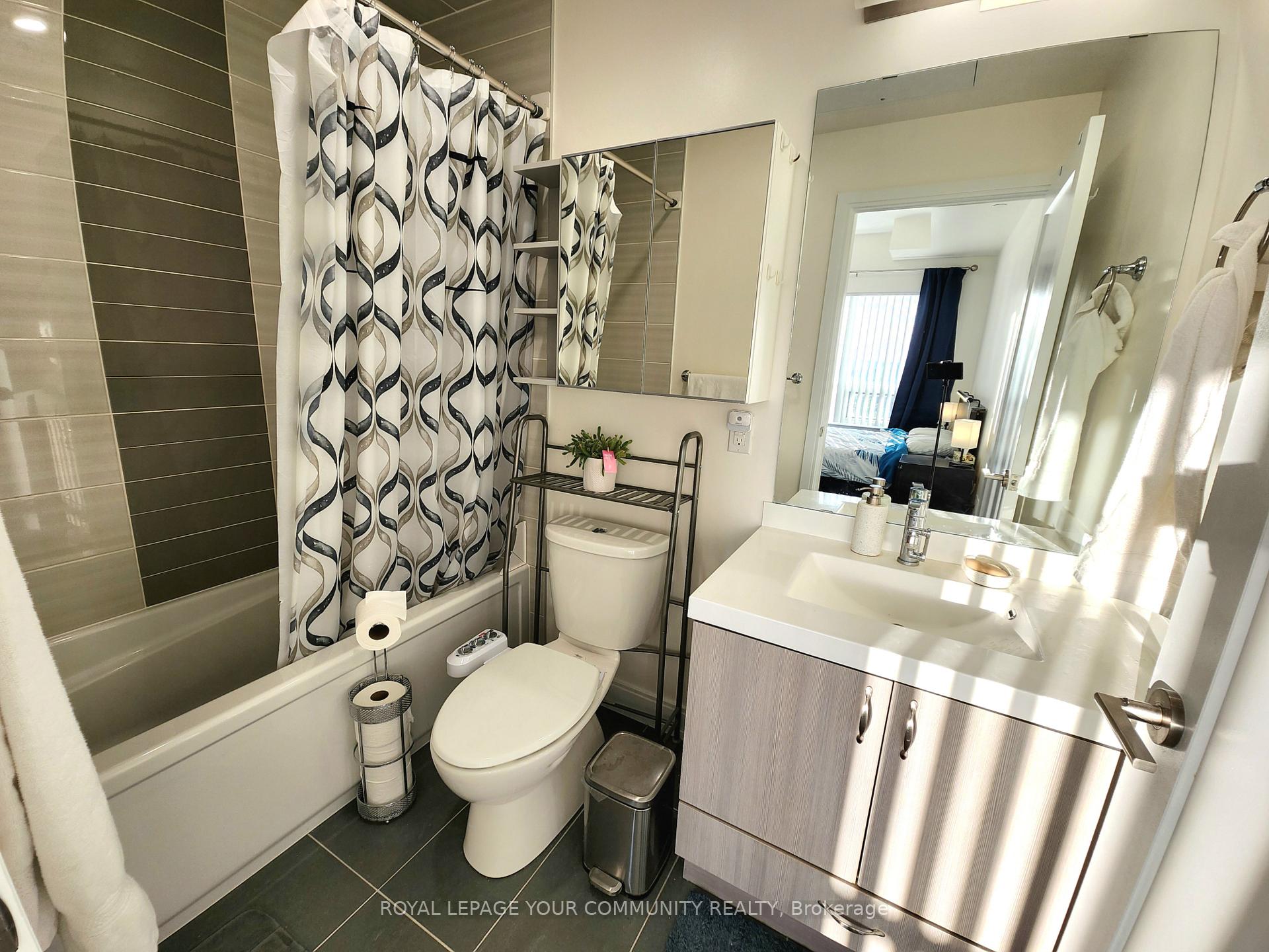 Photo 11 of Unit 619, 540 Bur Oak Avenue, Markham, Berczy — HOMEH