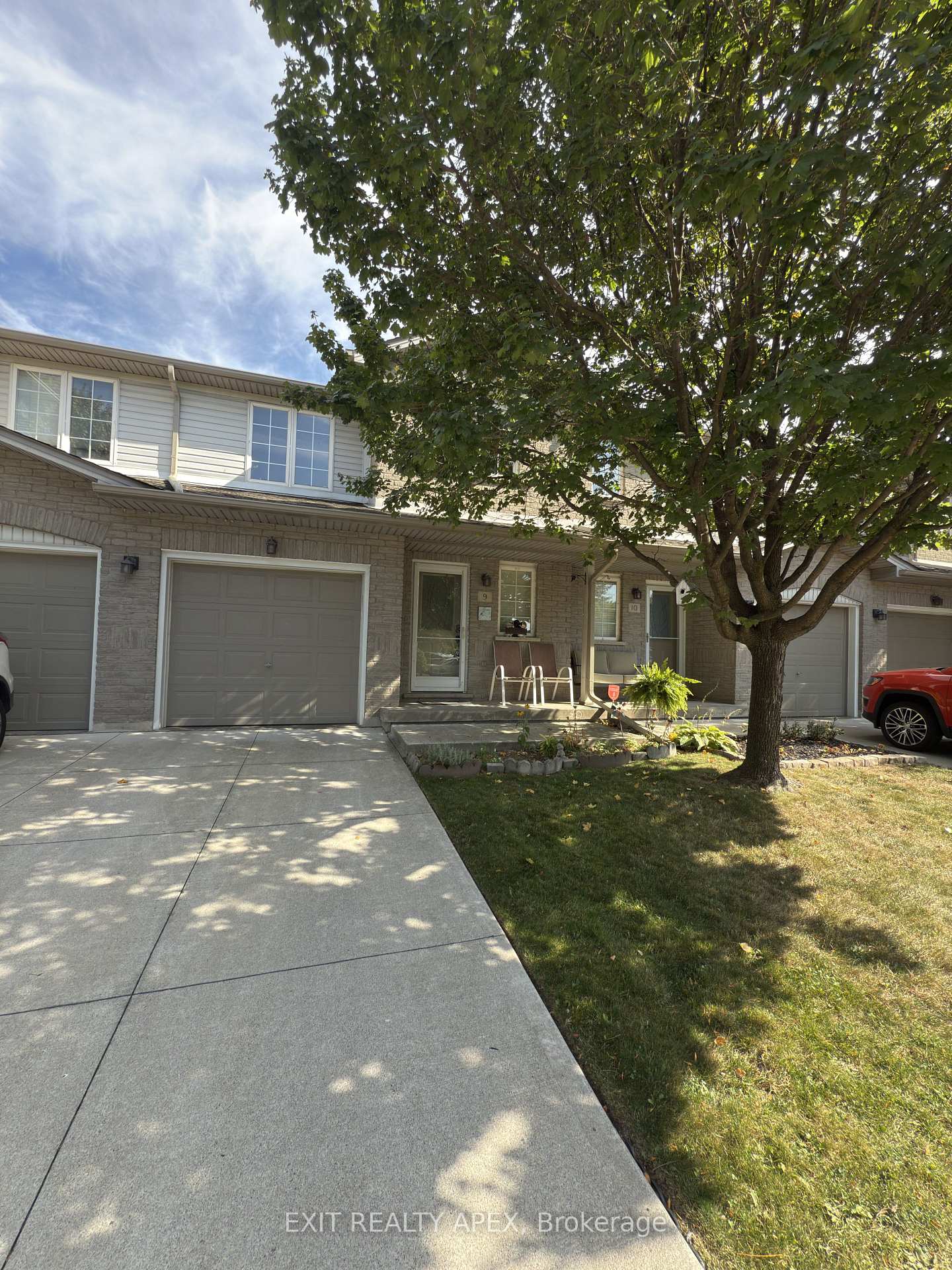 Photo 1 of Unit 9, 76 Frances Avenue, Hamilton, Lakeshore — HOMEH