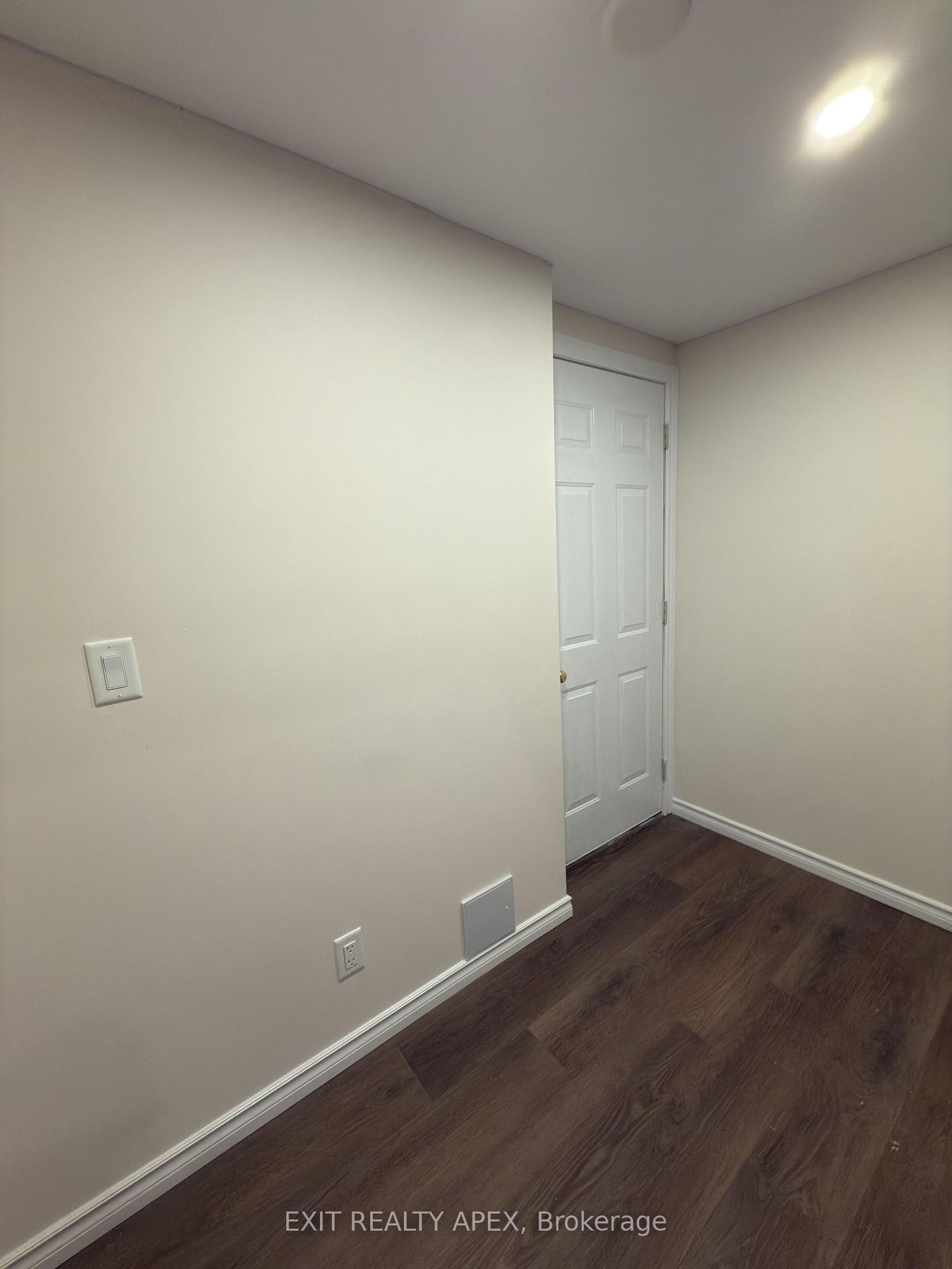 Photo 57 of Unit 9, 76 Frances Avenue, Hamilton, Lakeshore — HOMEH