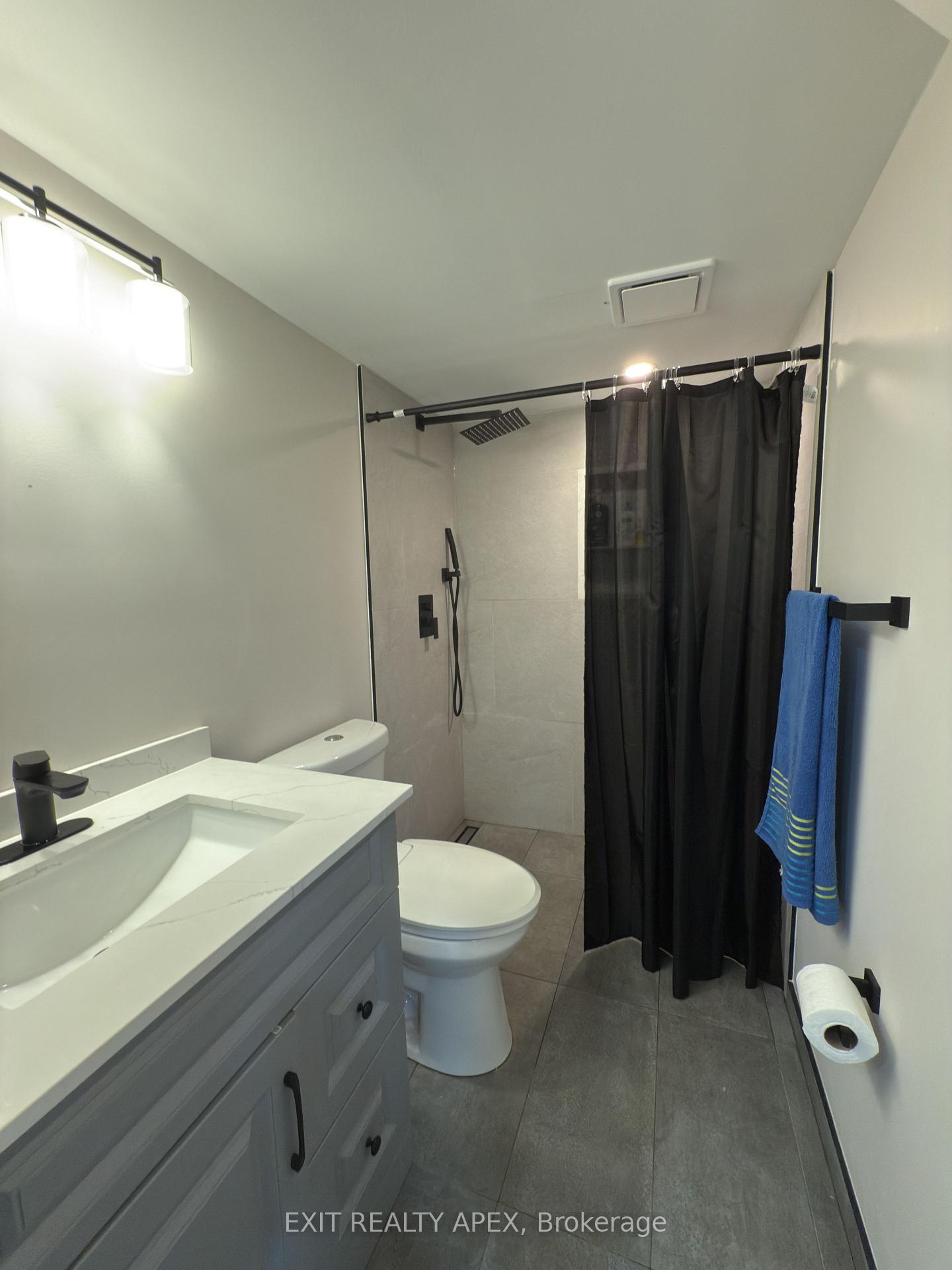 Photo 60 of Unit 9, 76 Frances Avenue, Hamilton, Lakeshore — HOMEH
