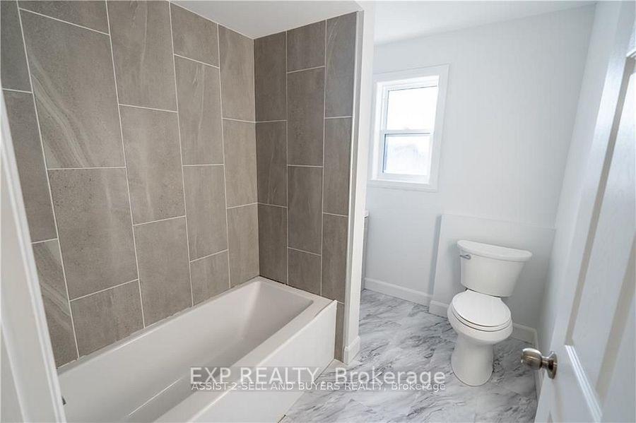 Photo 7 of Unit C, 625 Montreal Road, Cornwall — HOMEH