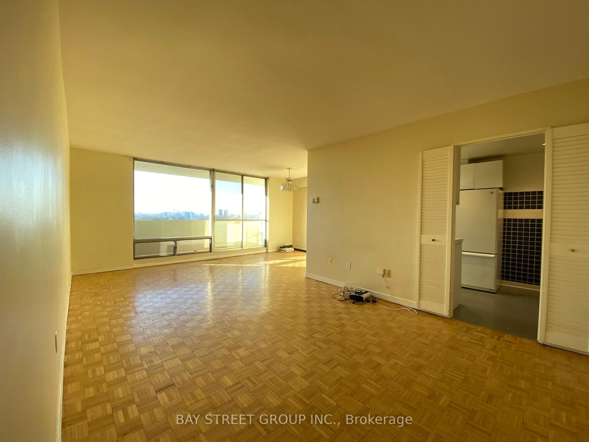 Photo 2 of Unit 1211, 1 Massey Square, Toronto, Crescent Town — HOMEH