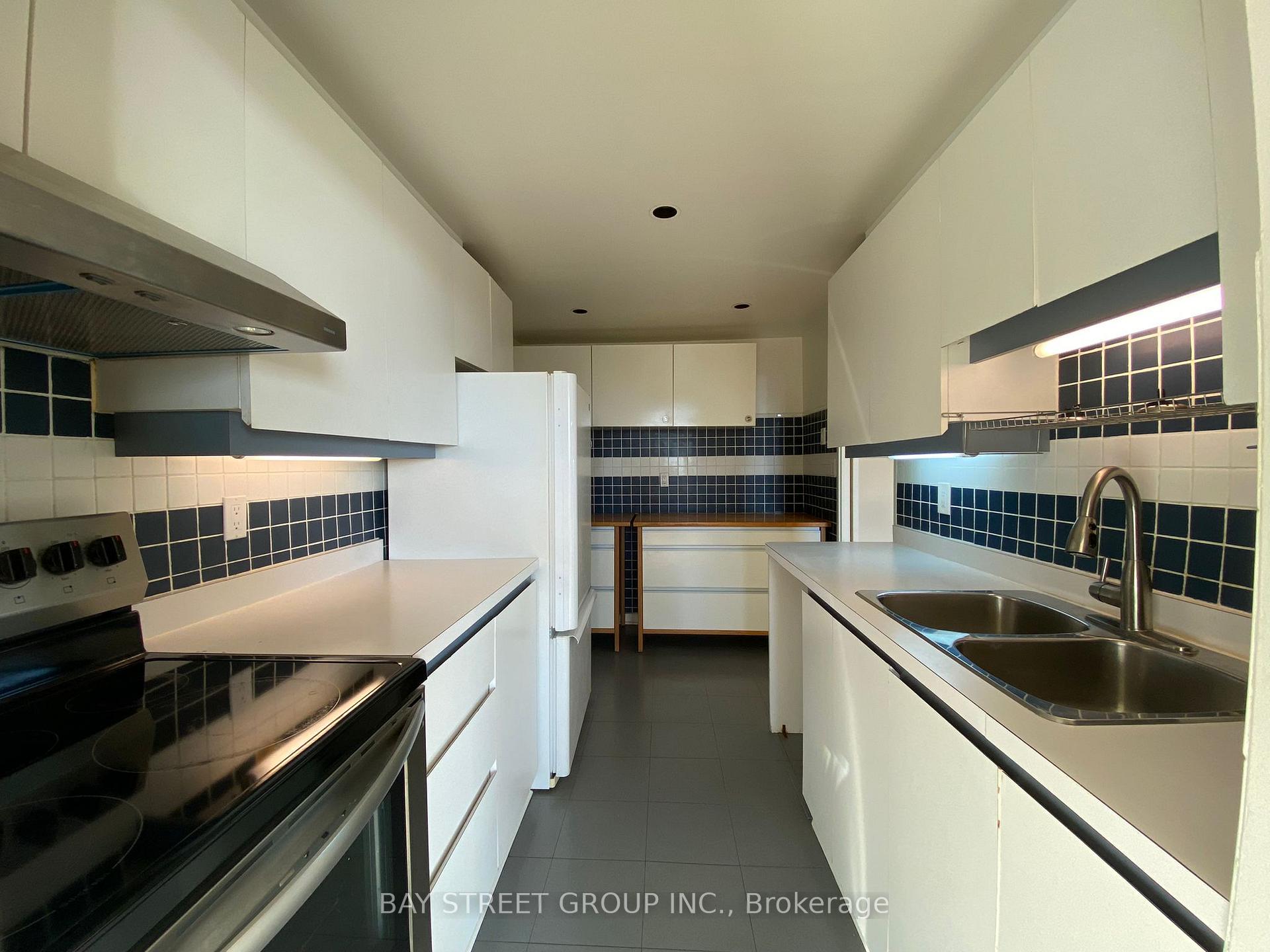 Photo 7 of Unit 1211, 1 Massey Square, Toronto, Crescent Town — HOMEH