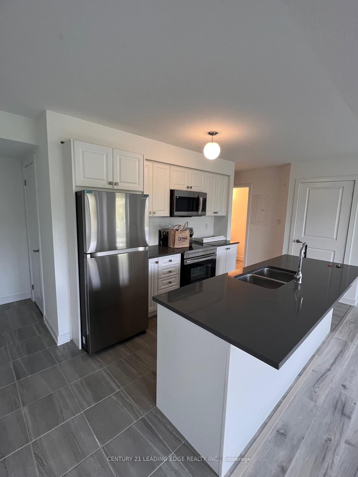 Photo 7 of 41 Appletree Lane, Barrie, Innis-Shore — HOMEH