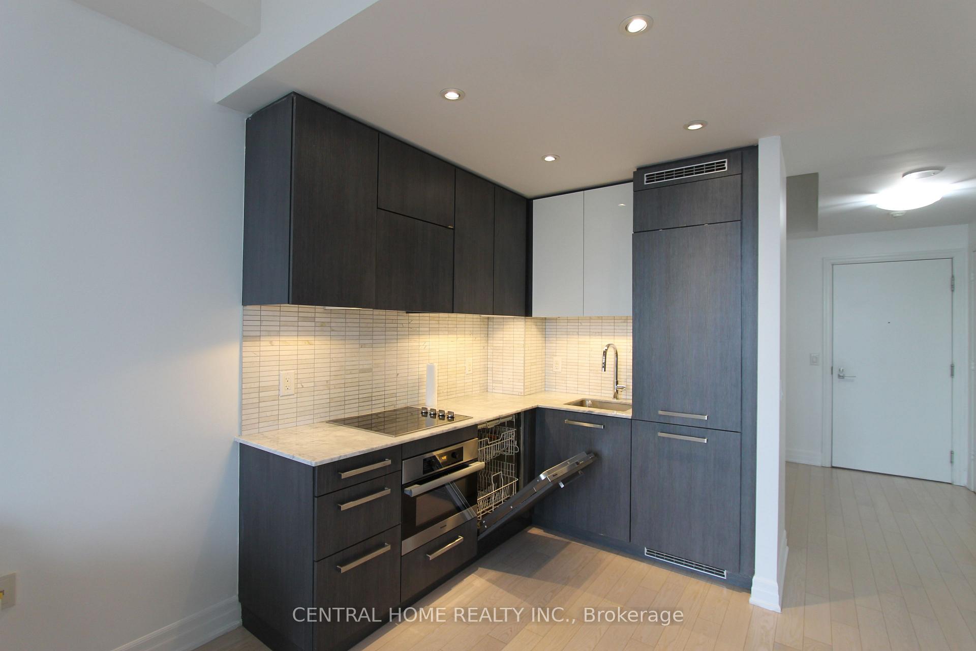 Photo 16 of Unit 5503, 8 The Esplanade, Toronto, Waterfront Communities — HOMEH