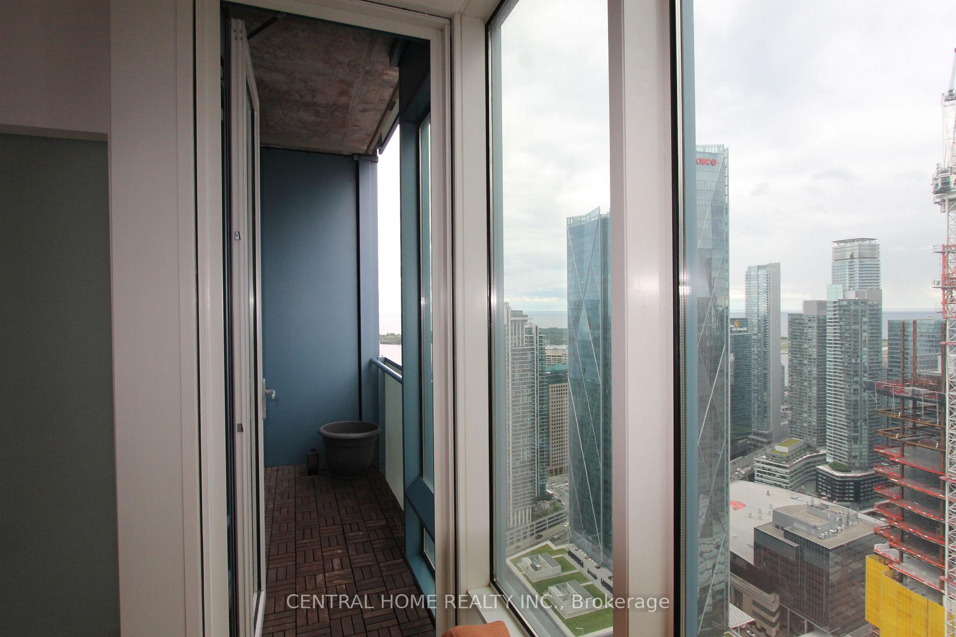 Photo 17 of Unit 5503, 8 The Esplanade, Toronto, Waterfront Communities — HOMEH