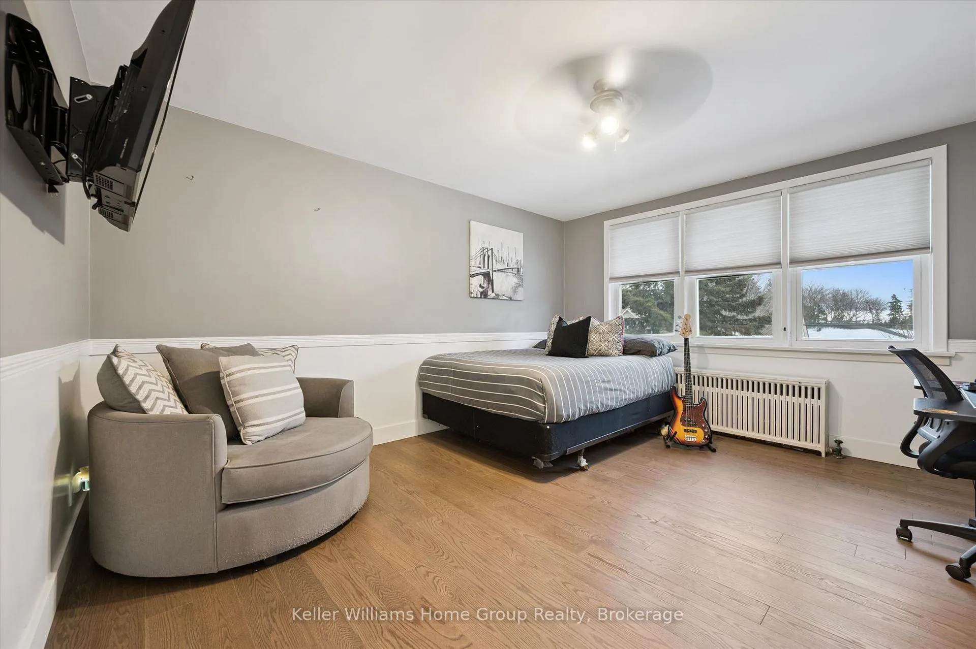 Photo 24 of 195 Forfar Street W, Centre Wellington, Fergus — HOMEH
