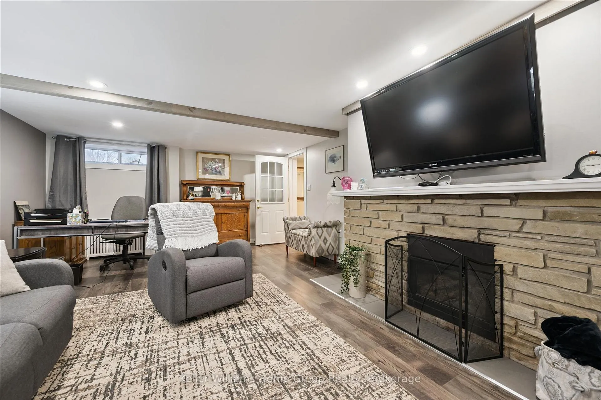 Photo 31 of 195 Forfar Street W, Centre Wellington, Fergus — HOMEH