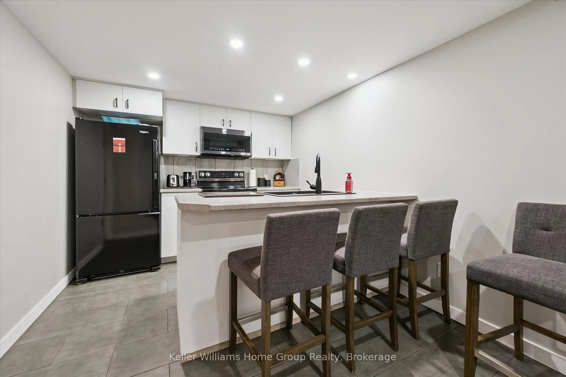 Photo 34 of 195 Forfar Street W, Centre Wellington, Fergus — HOMEH
