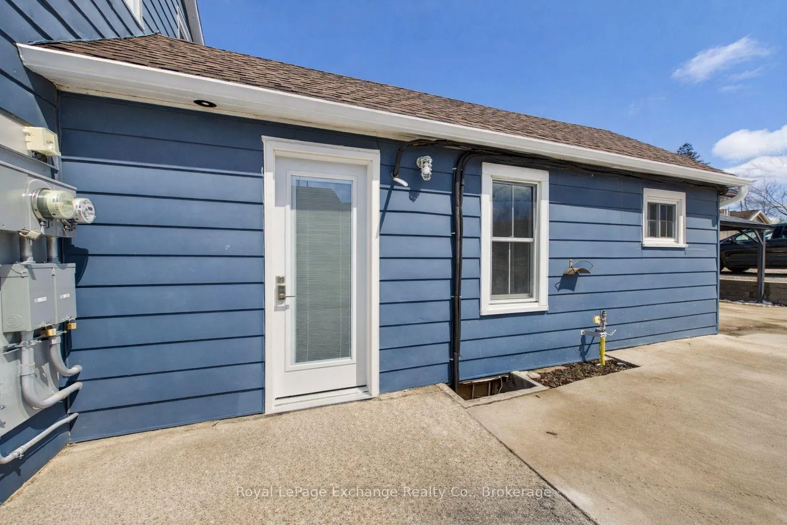 Photo 2 of Unit 2, 953 Queen Street, Kincardine — HOMEH
