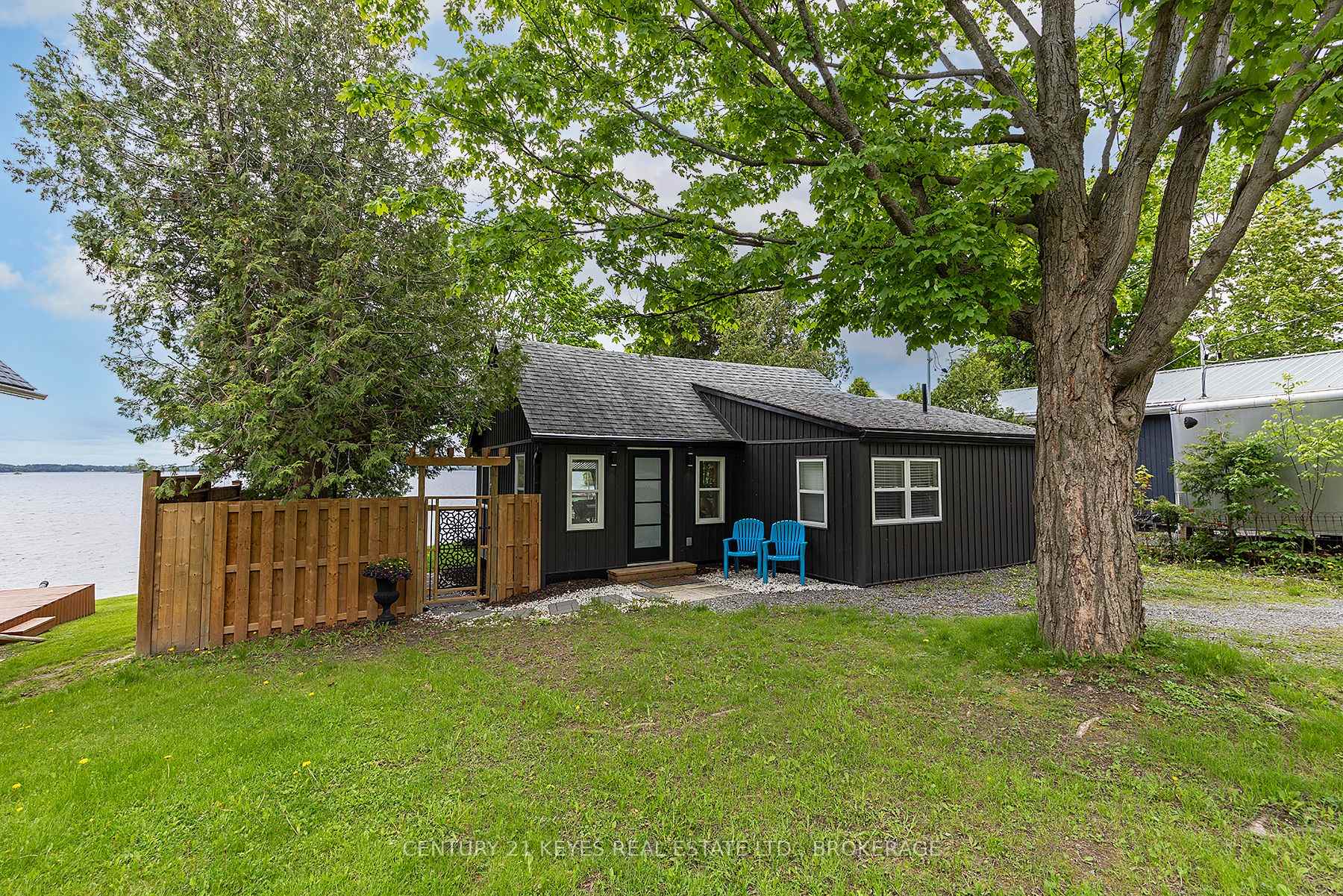 Photo 2 of 38 Dark Island Lane, Gananoque — HOMEH