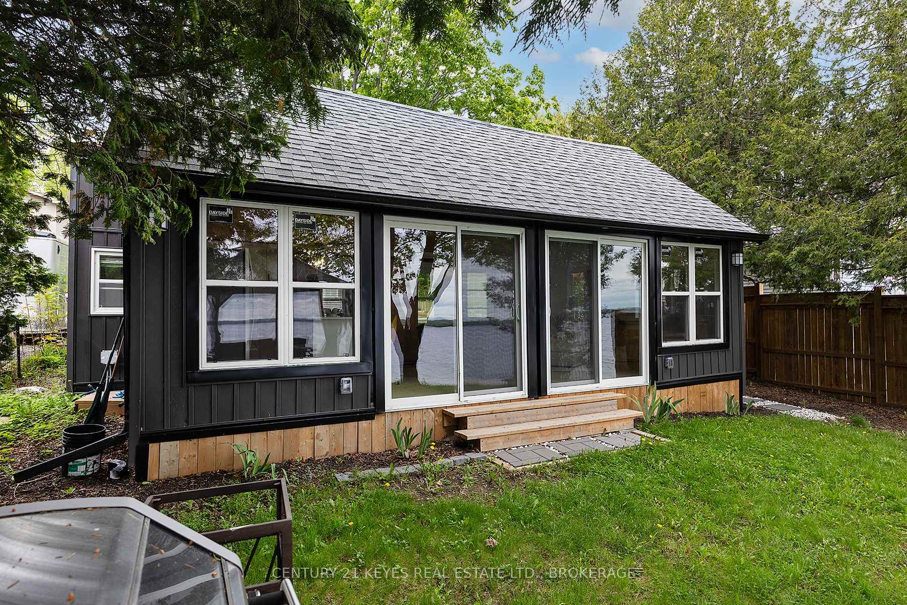 Photo 7 of 38 Dark Island Lane, Gananoque — HOMEH
