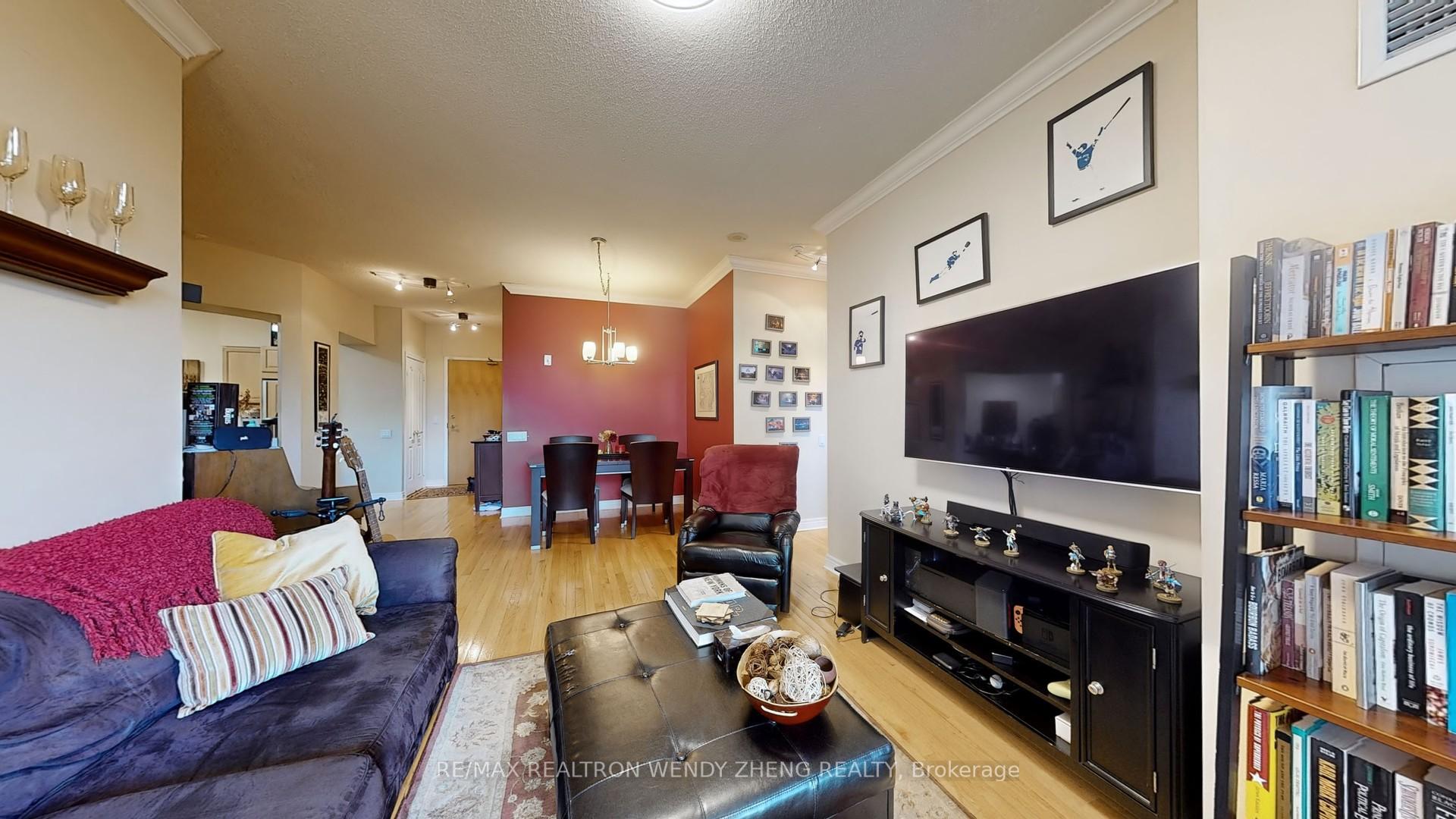 Photo 9 of Unit 312, 2 Edith Drive, Toronto, Yonge-Eglinton — HOMEH