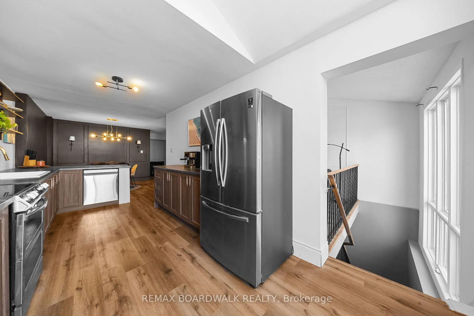 Photo 14 of 567 Latour Crescent, Ottawa, Fallingbrook/Gardenway South — HOMEH