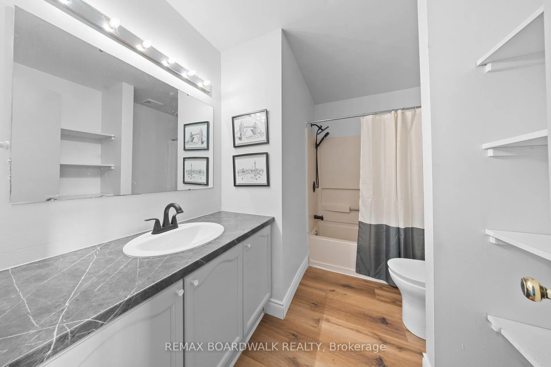 Photo 32 of 567 Latour Crescent, Ottawa, Fallingbrook/Gardenway South — HOMEH