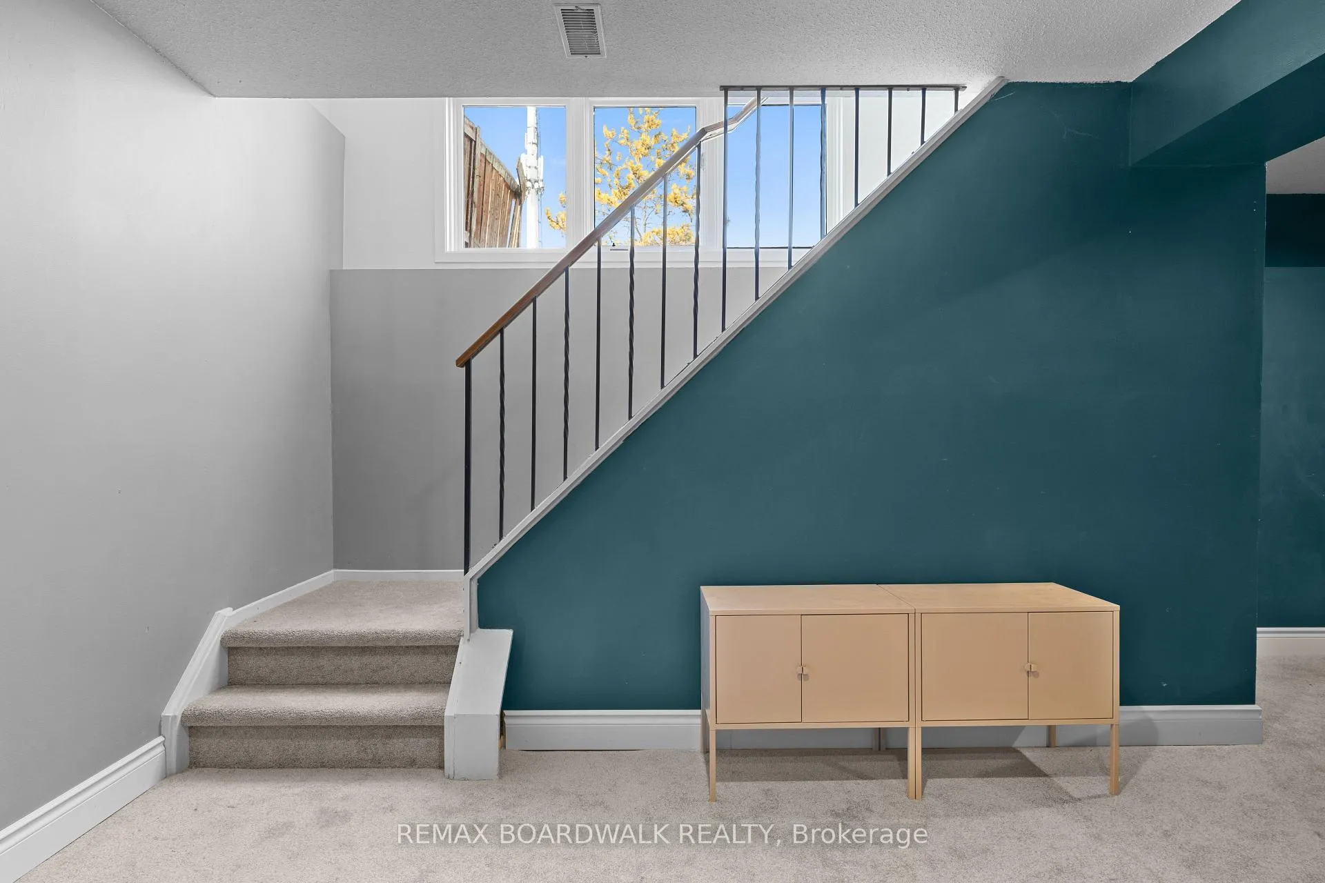 Photo 34 of 567 Latour Crescent, Ottawa, Fallingbrook/Gardenway South — HOMEH