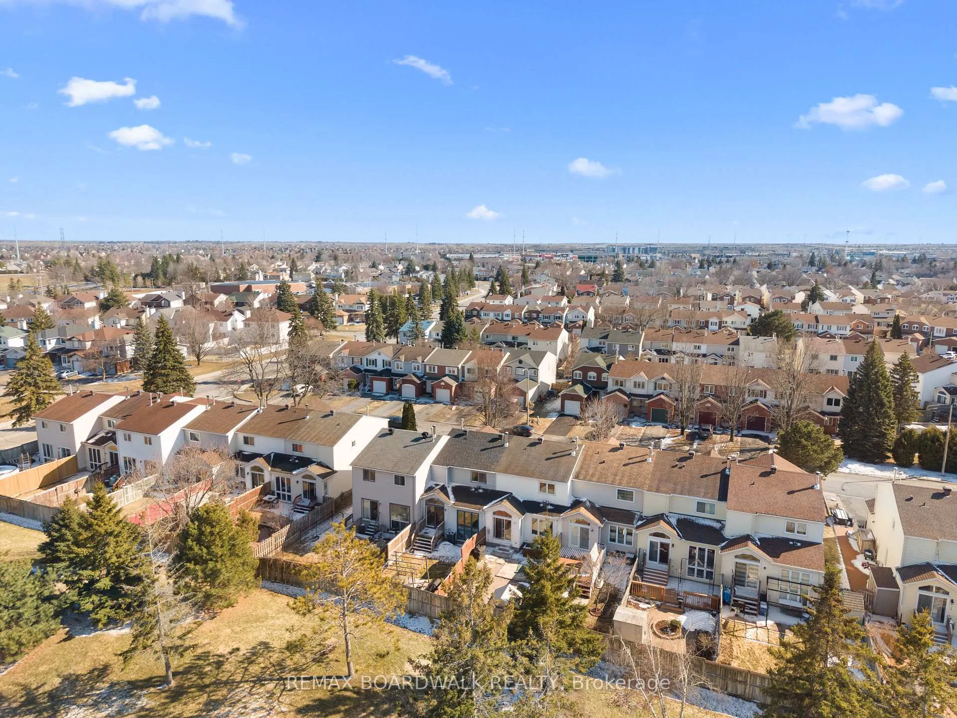 Photo 45 of 567 Latour Crescent, Ottawa, Fallingbrook/Gardenway South — HOMEH