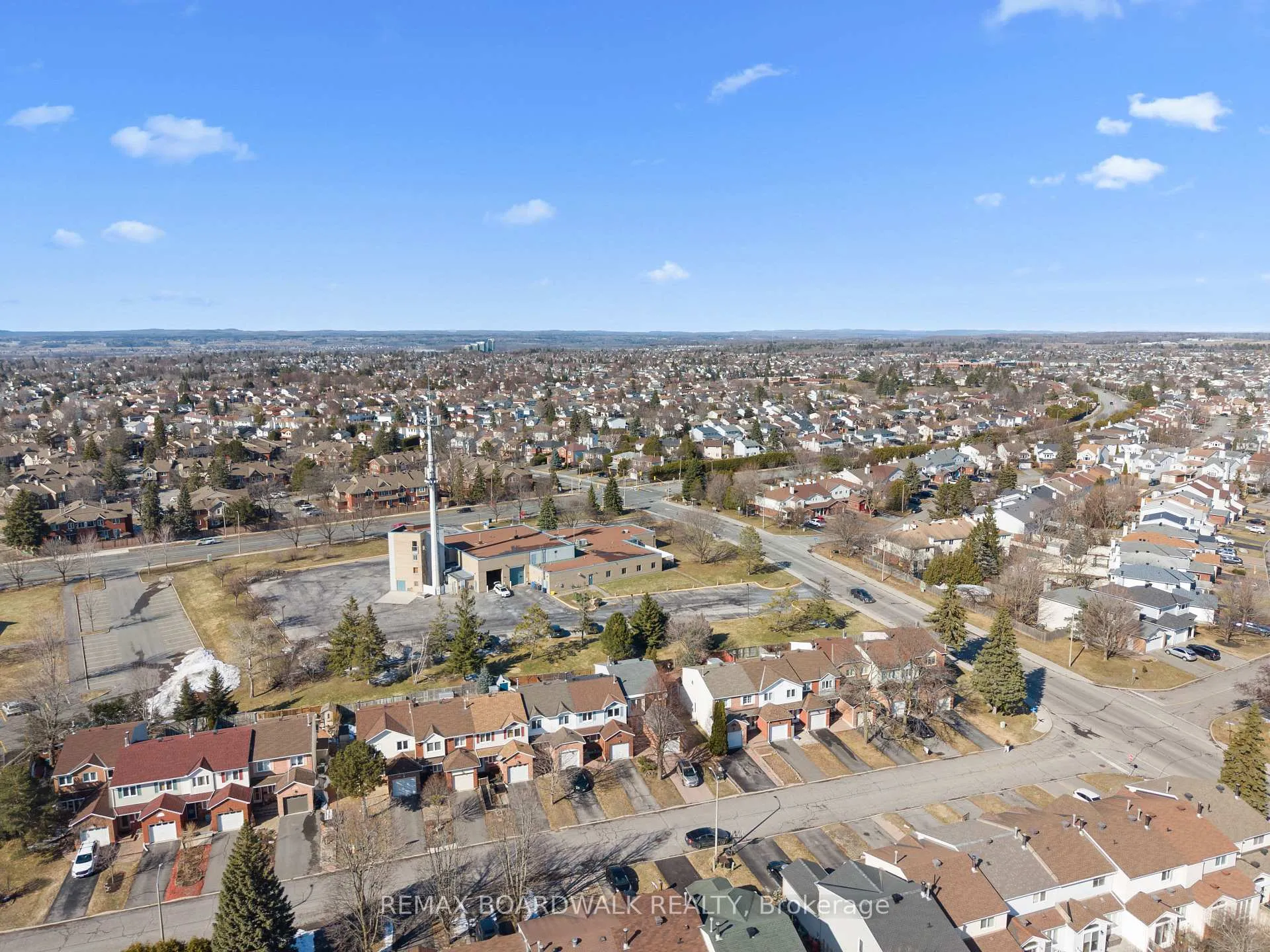 Photo 46 of 567 Latour Crescent, Ottawa, Fallingbrook/Gardenway South — HOMEH