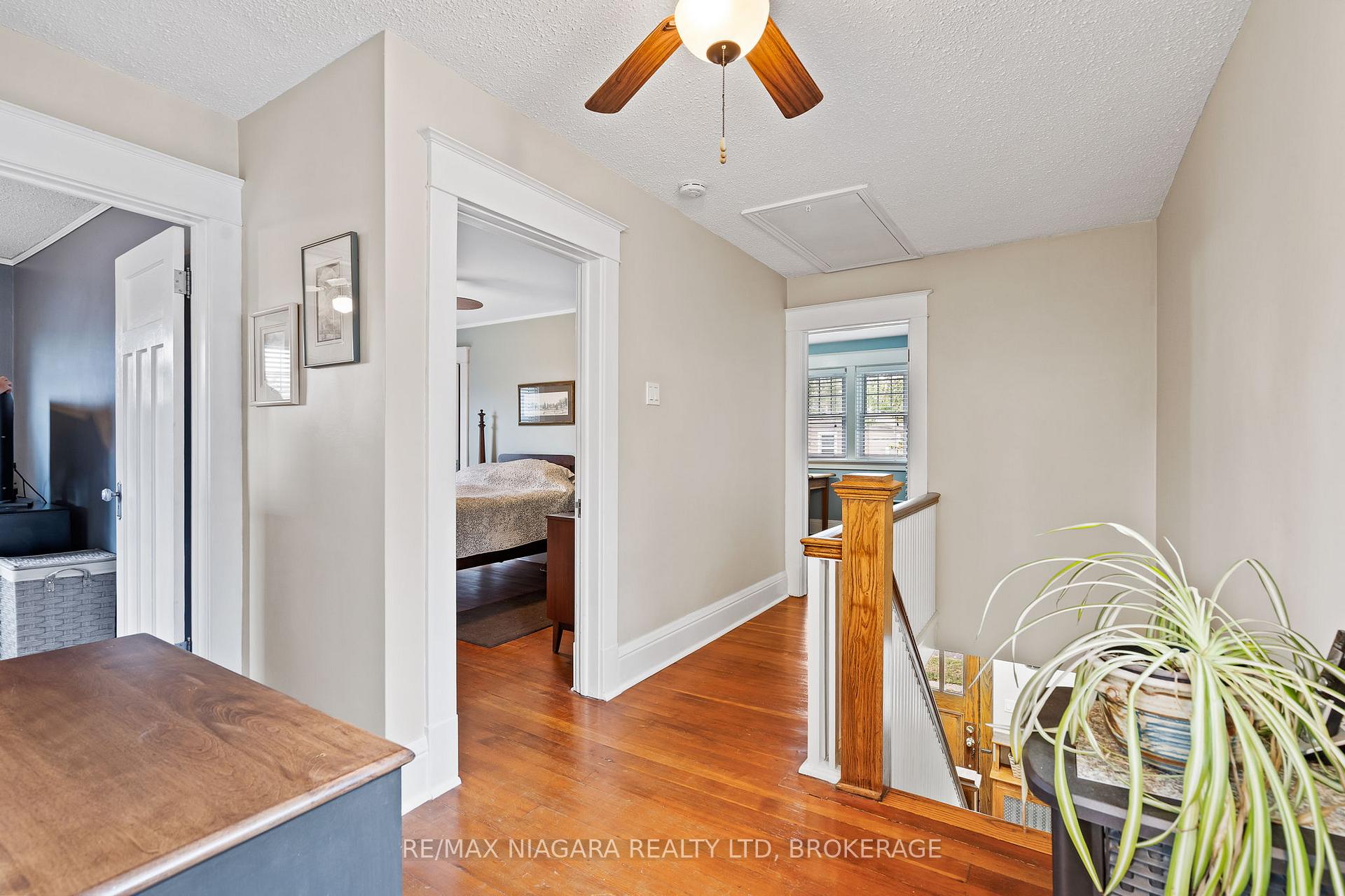 Photo 25 of 118 Dufferin Street E, St. Catharines, Downtown — HOMEH