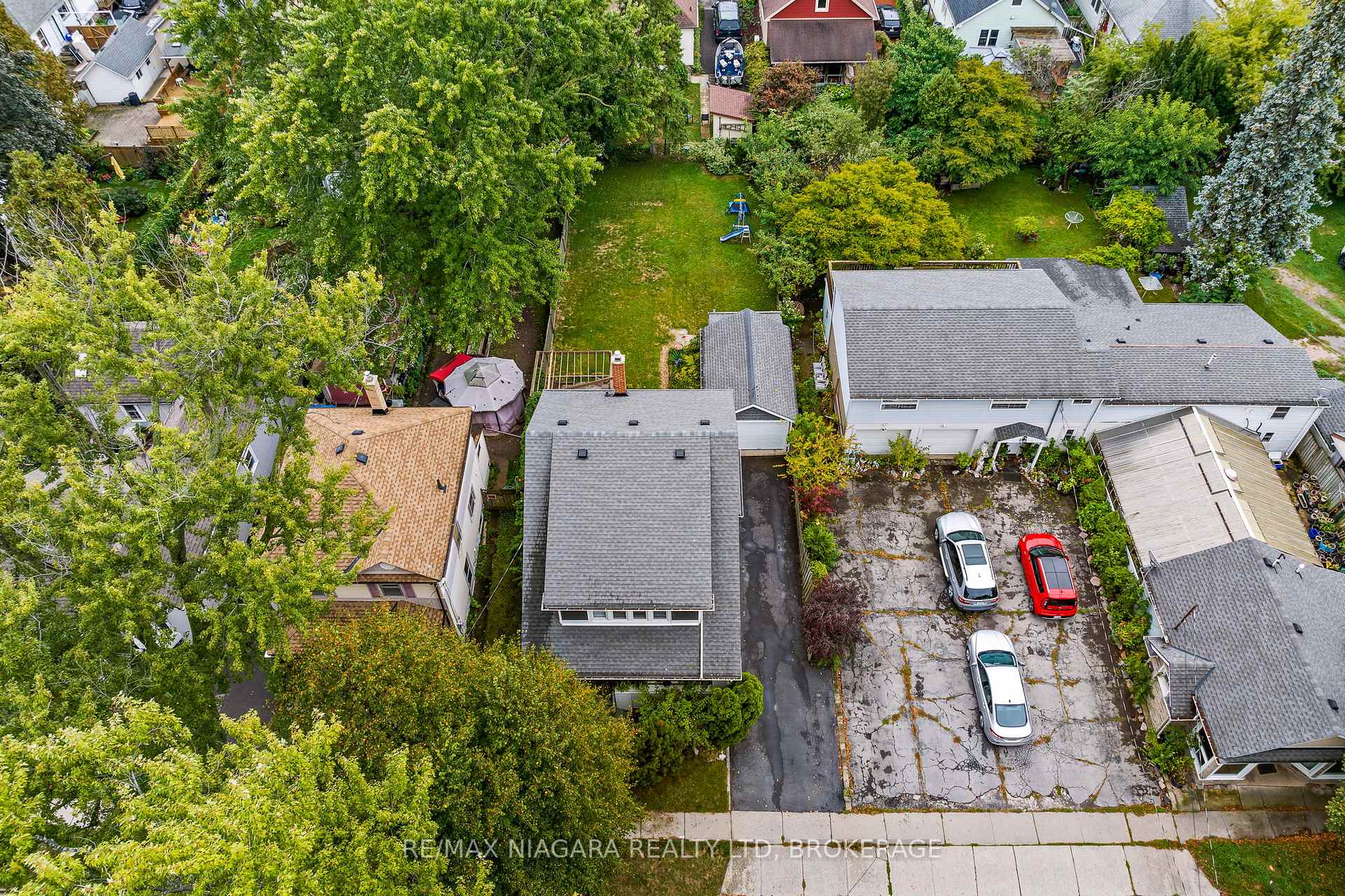 Photo 35 of 118 Dufferin Street E, St. Catharines, Downtown — HOMEH