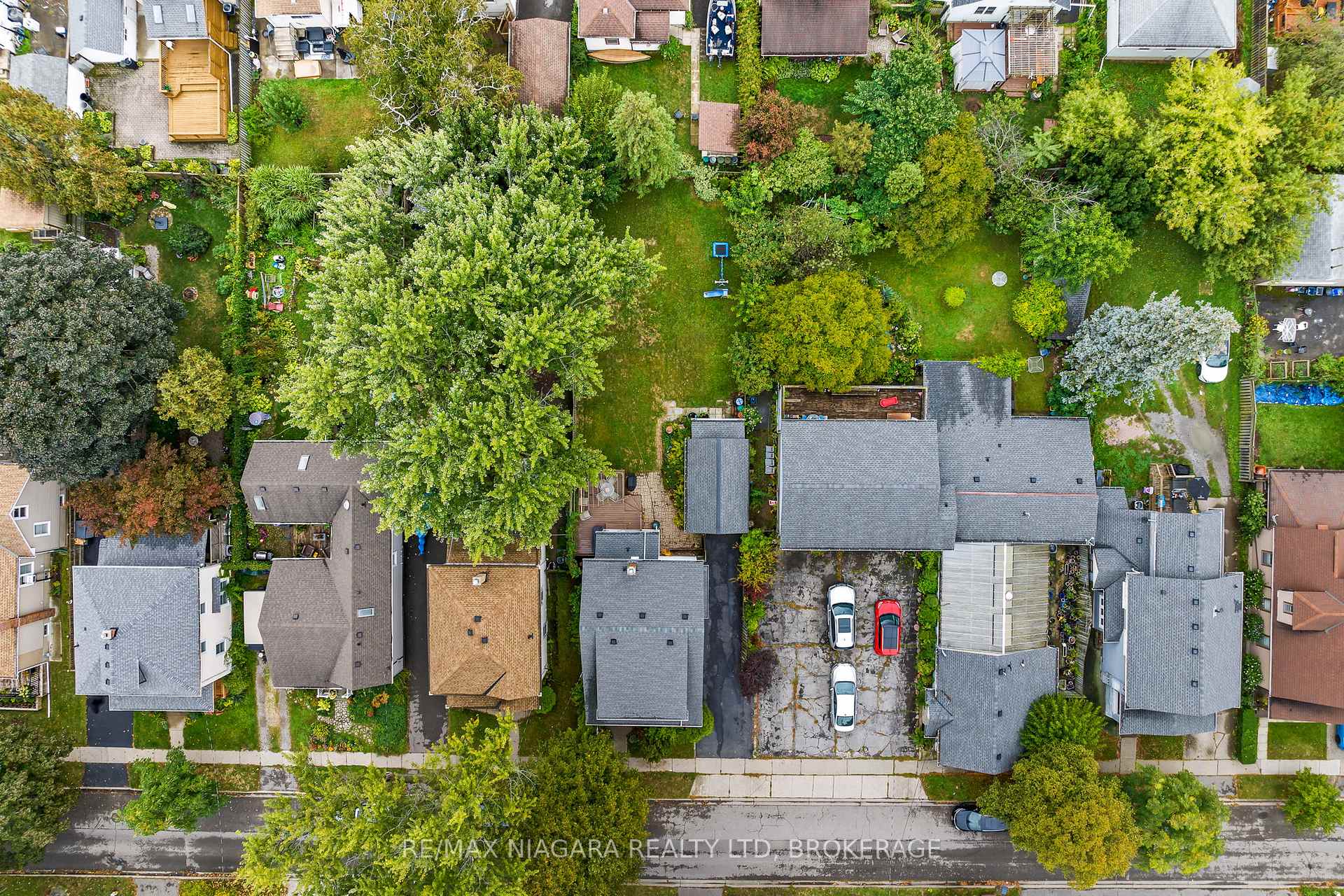 Photo 38 of 118 Dufferin Street E, St. Catharines, Downtown — HOMEH