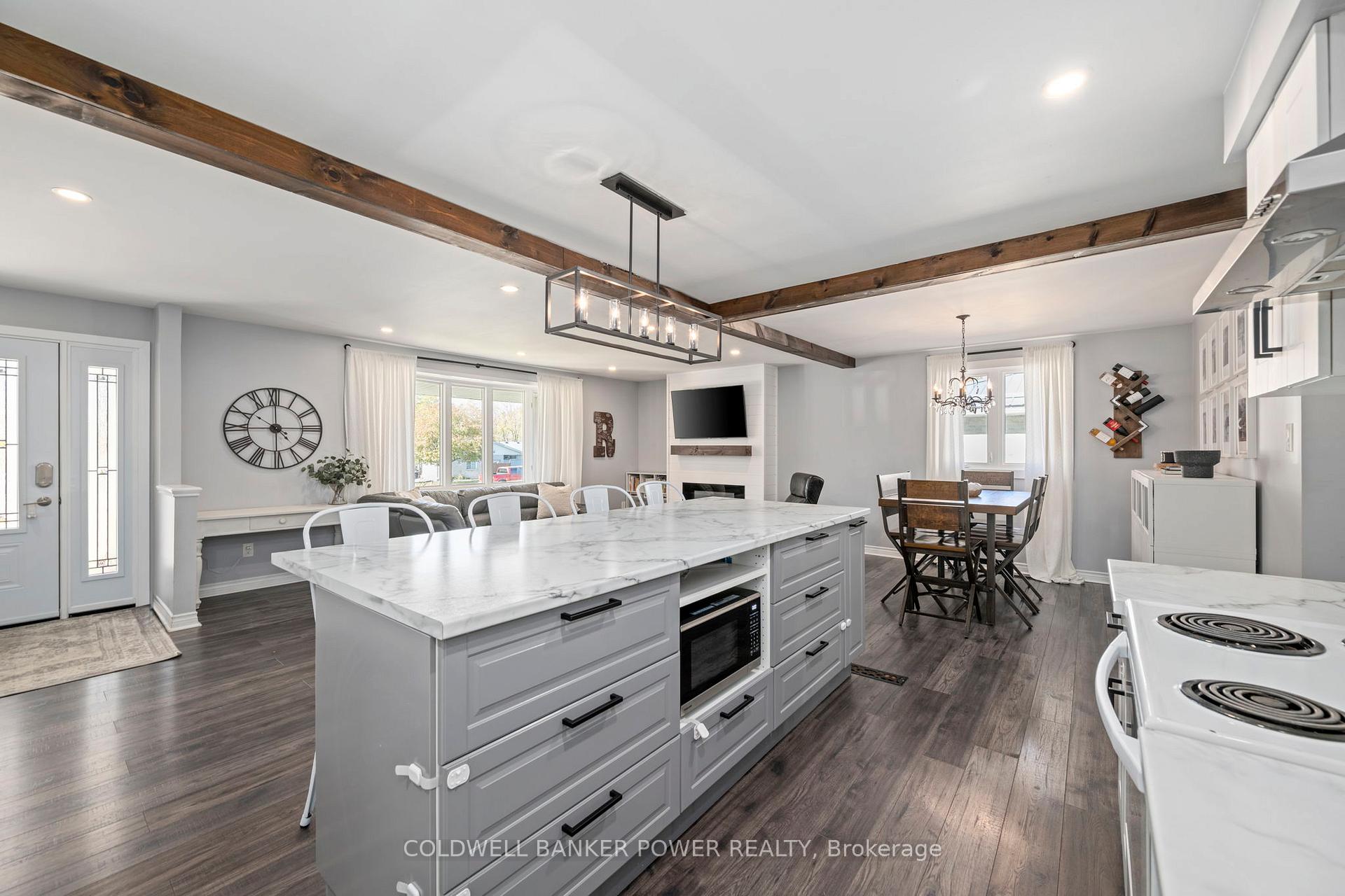 Photo 11 of 106 Hazelwood Crescent, Central Elgin, Belmont — HOMEH