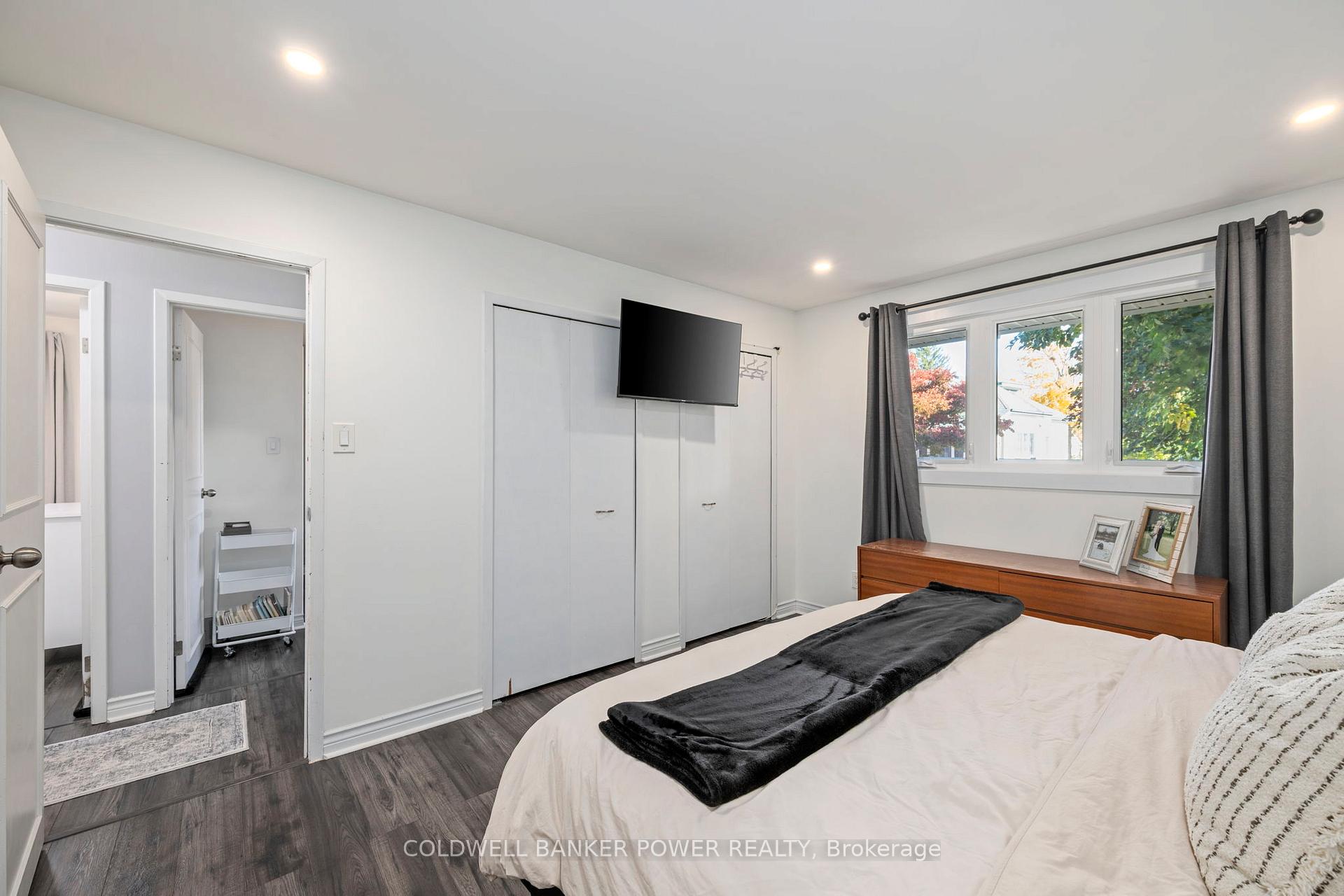 Photo 26 of 106 Hazelwood Crescent, Central Elgin, Belmont — HOMEH