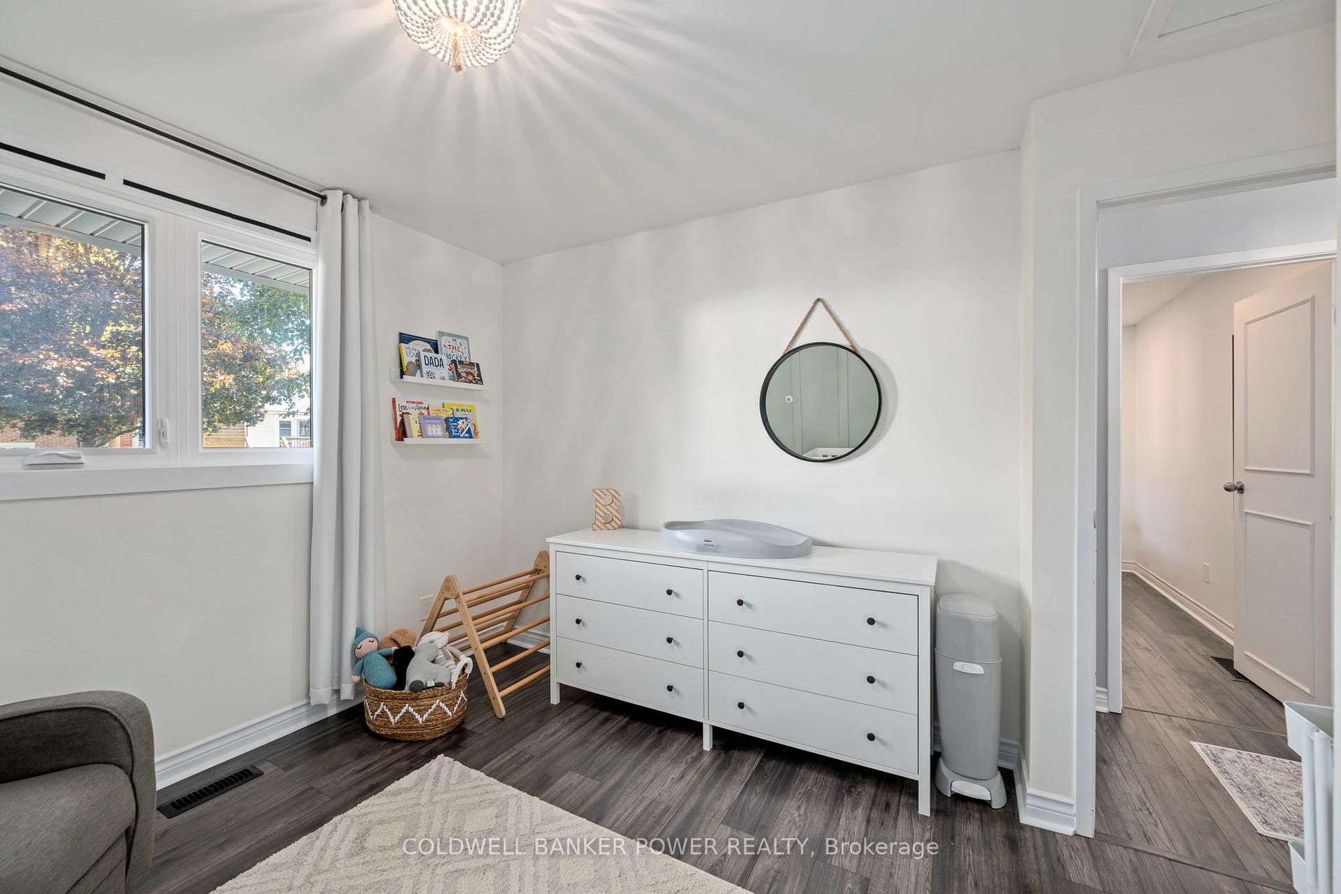 Photo 17 of 106 Hazelwood Crescent, Central Elgin, Belmont — HOMEH