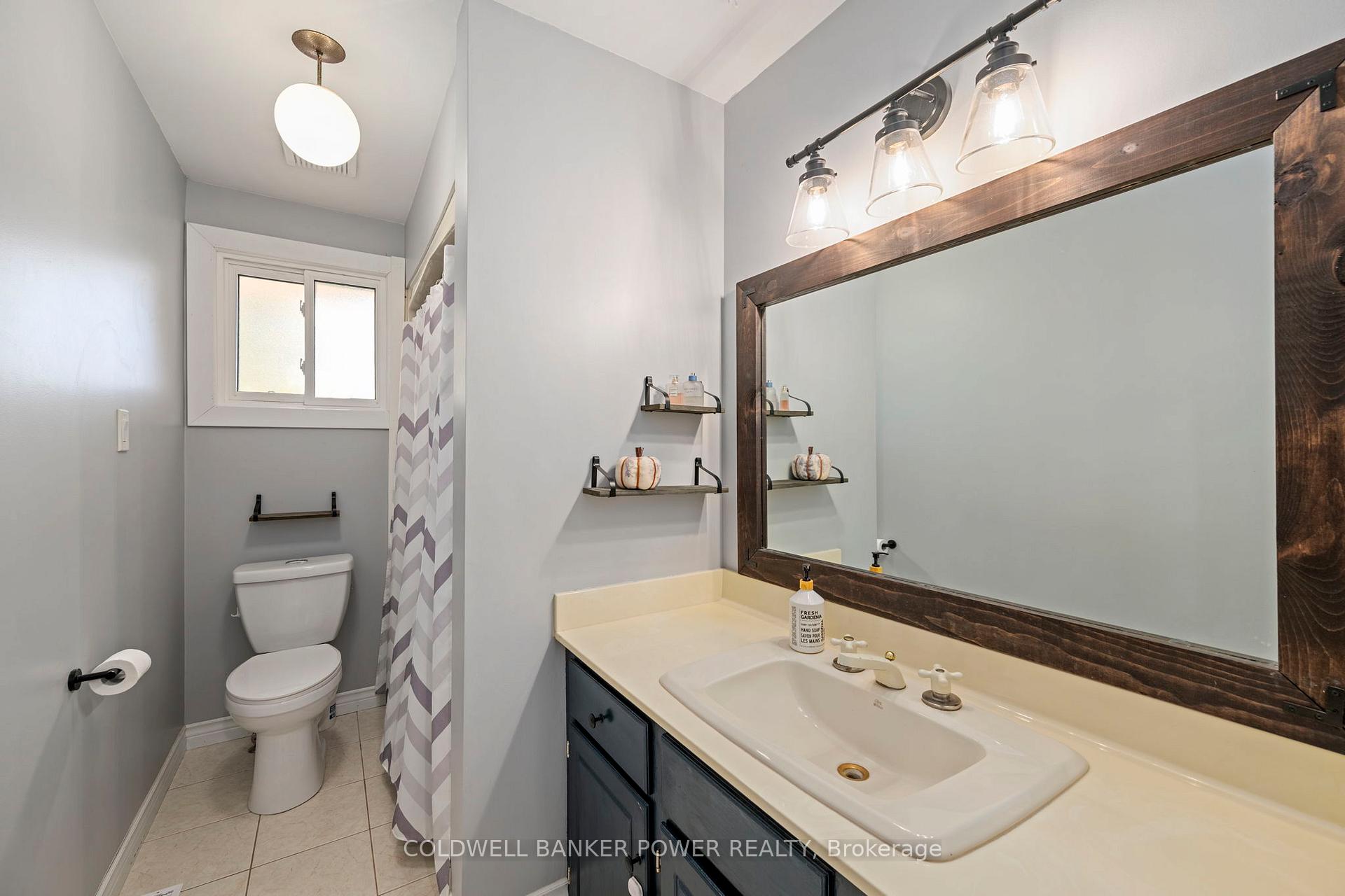 Photo 20 of 106 Hazelwood Crescent, Central Elgin, Belmont — HOMEH