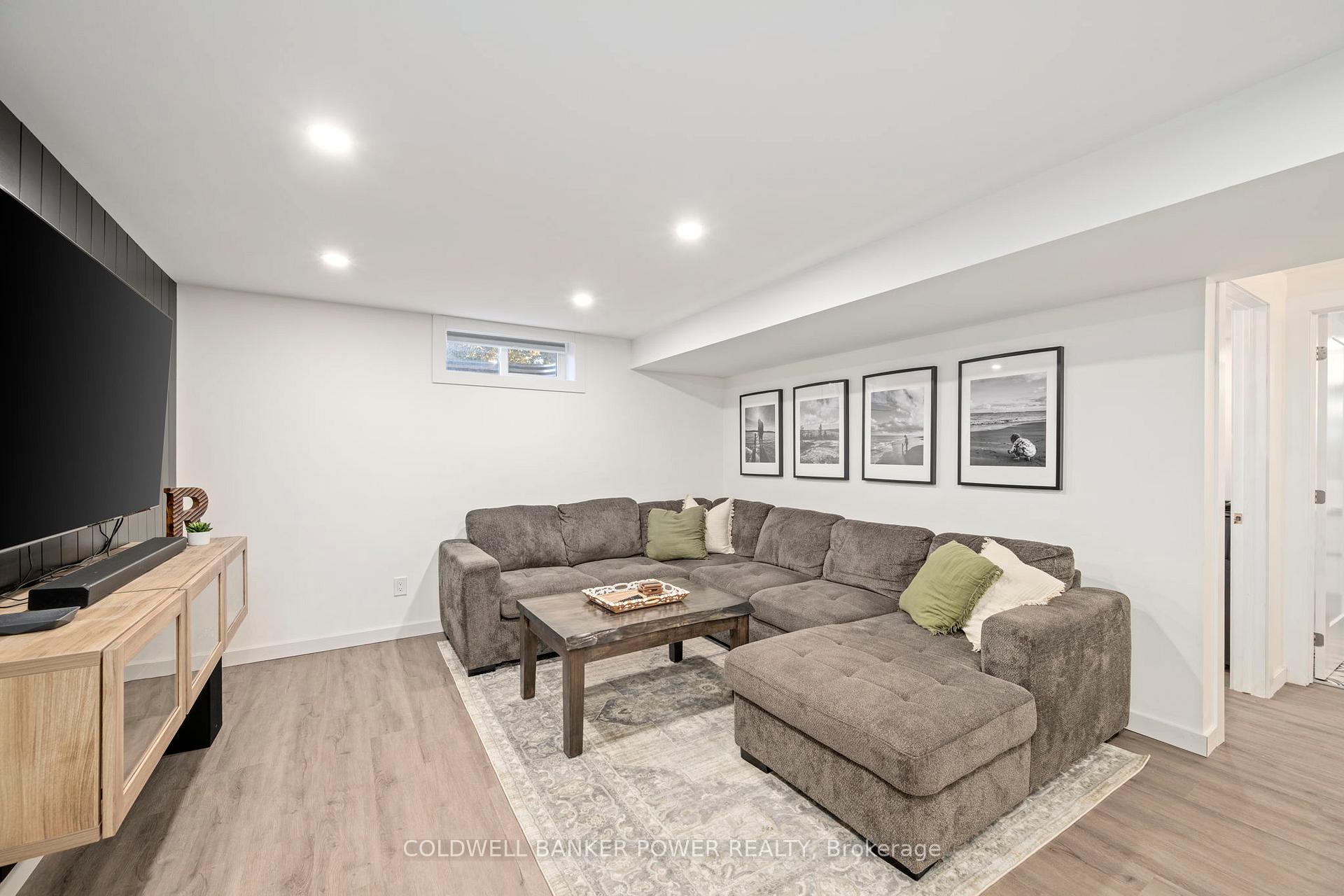 Photo 23 of 106 Hazelwood Crescent, Central Elgin, Belmont — HOMEH