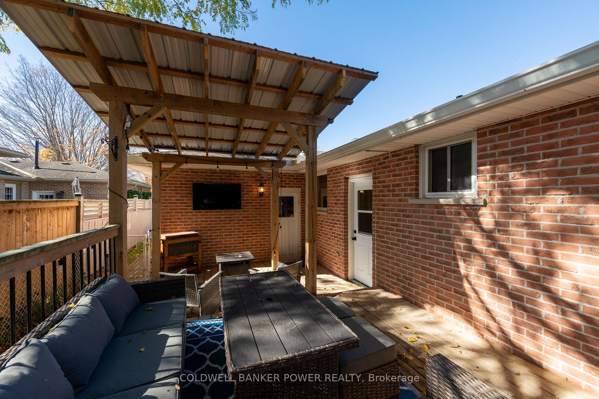 Photo 30 of 106 Hazelwood Crescent, Central Elgin, Belmont — HOMEH