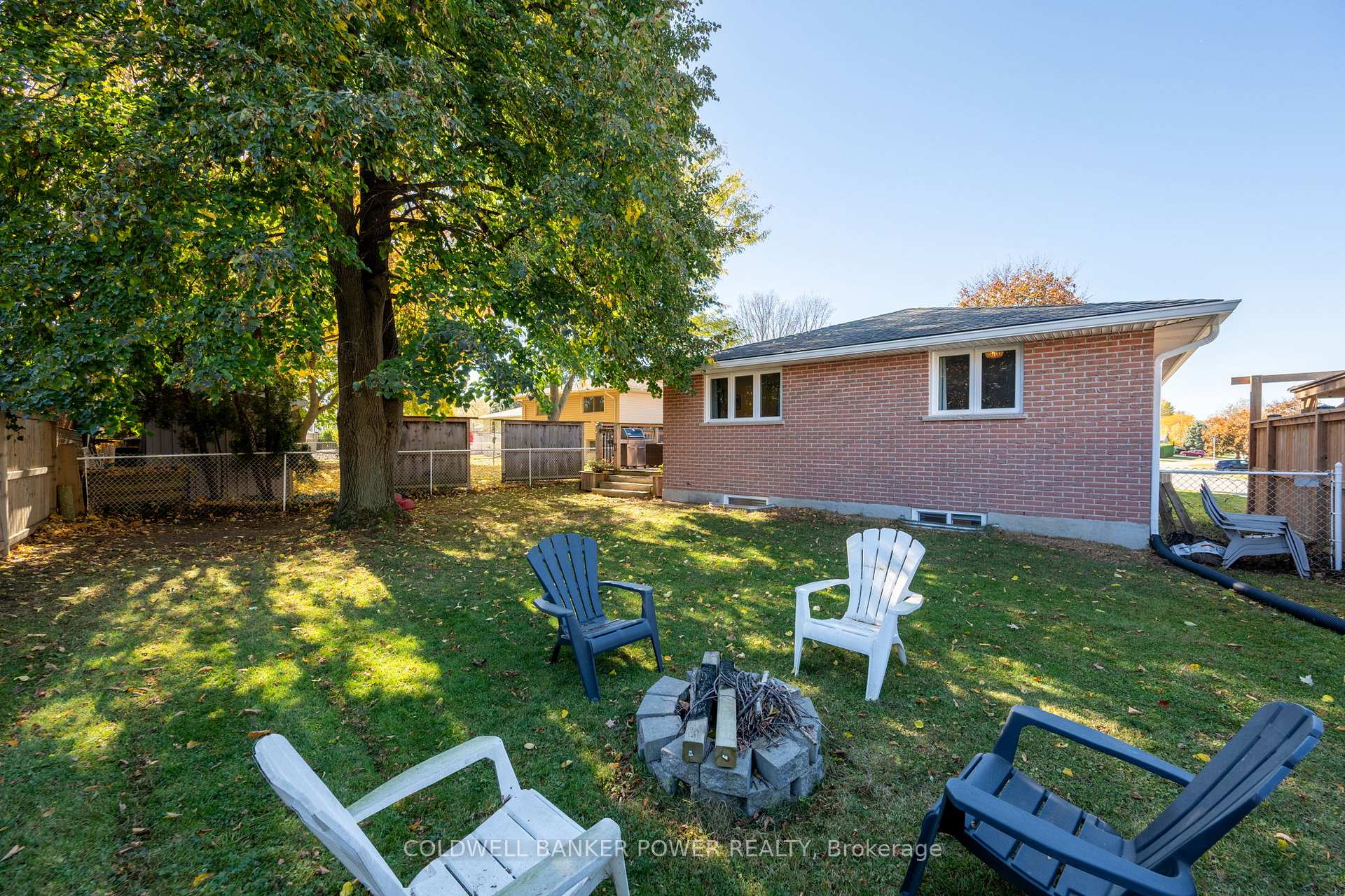 Photo 35 of 106 Hazelwood Crescent, Central Elgin, Belmont — HOMEH