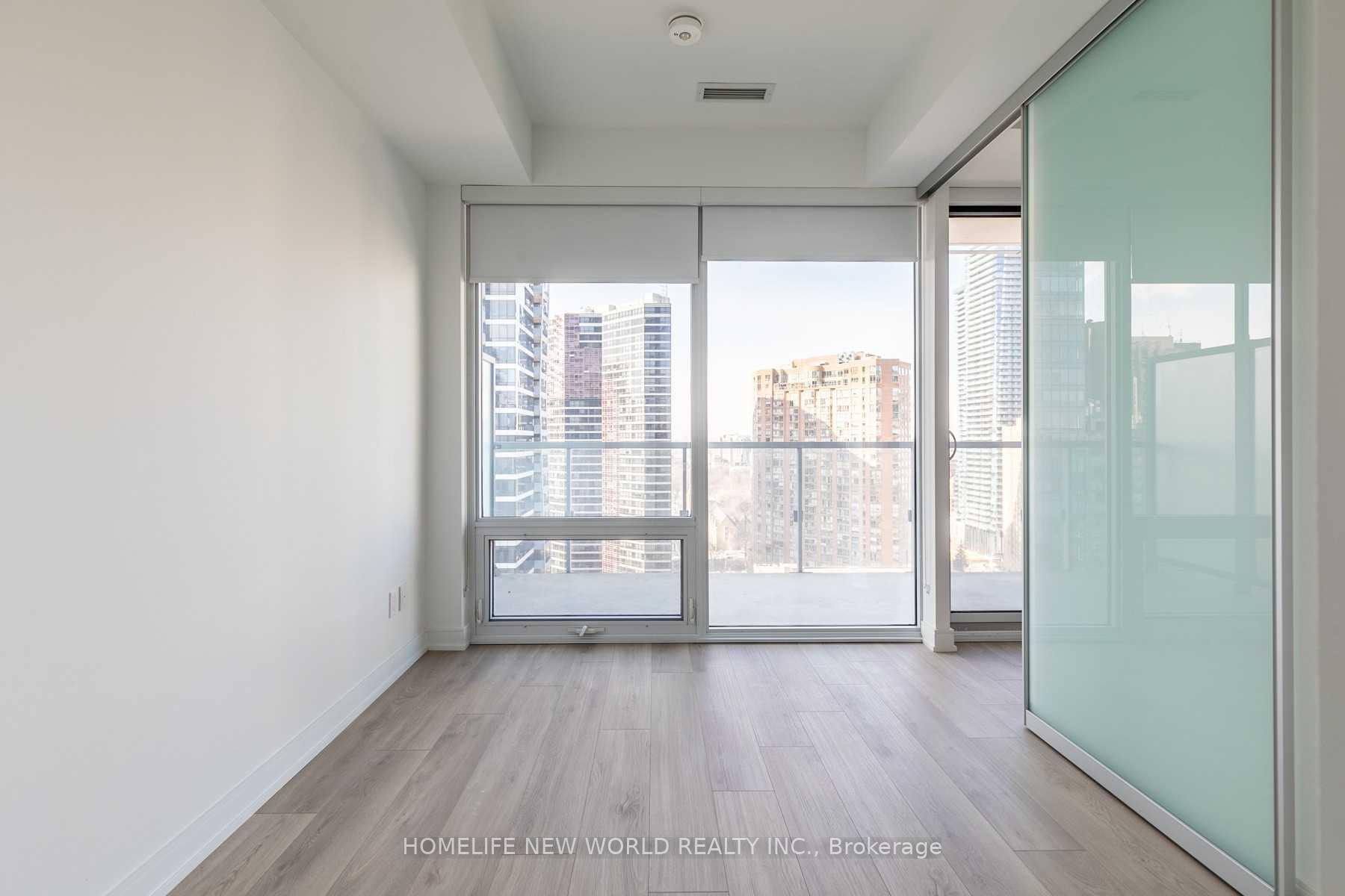 Photo 6 of Unit 2710, 3 Gloucester Street, Toronto, Church-Yonge Corridor — HOMEH
