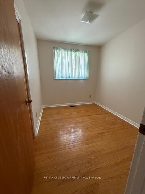 Photo 8 of 30 Queen Street, Barrie, Codrington — HOMEH