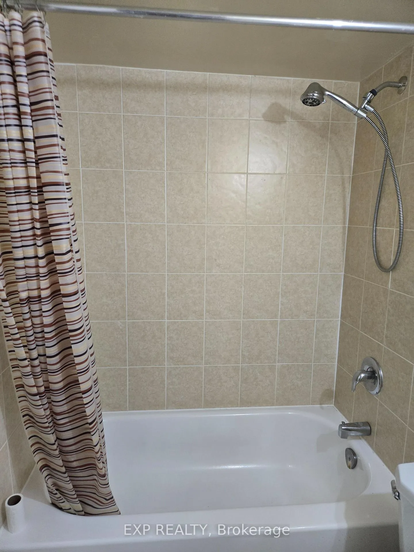 Photo 10 of Unit 1, 633 Barber Avenue N, North Perth, Listowel — HOMEH