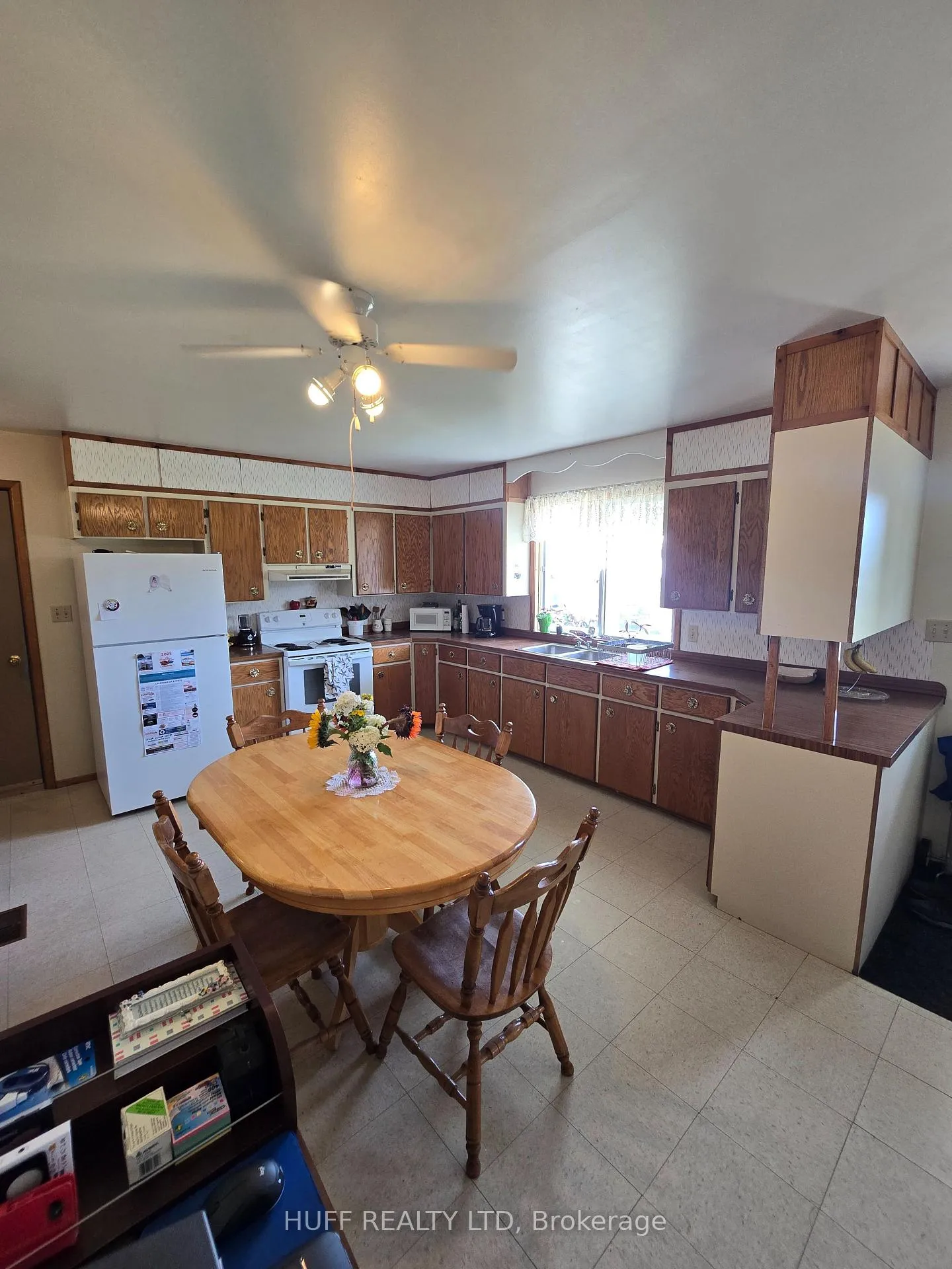 Photo 10 of 354411 624 Highway, Englehart, Central Timiskaming — HOMEH