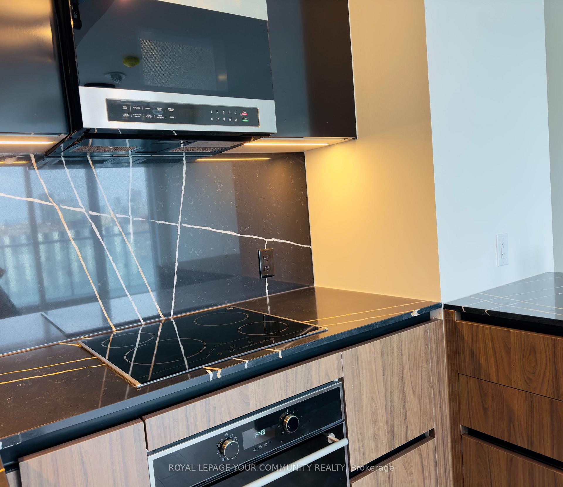 Photo 14 of Unit 1017, 425 Front Street E, Toronto, Waterfront Communities — HOMEH