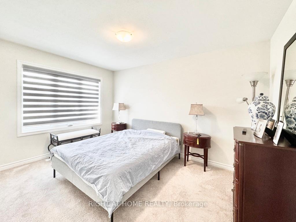 Photo 9 of 67 Phoenix Boulevard, Barrie, Rural Barrie Southeast — HOMEH